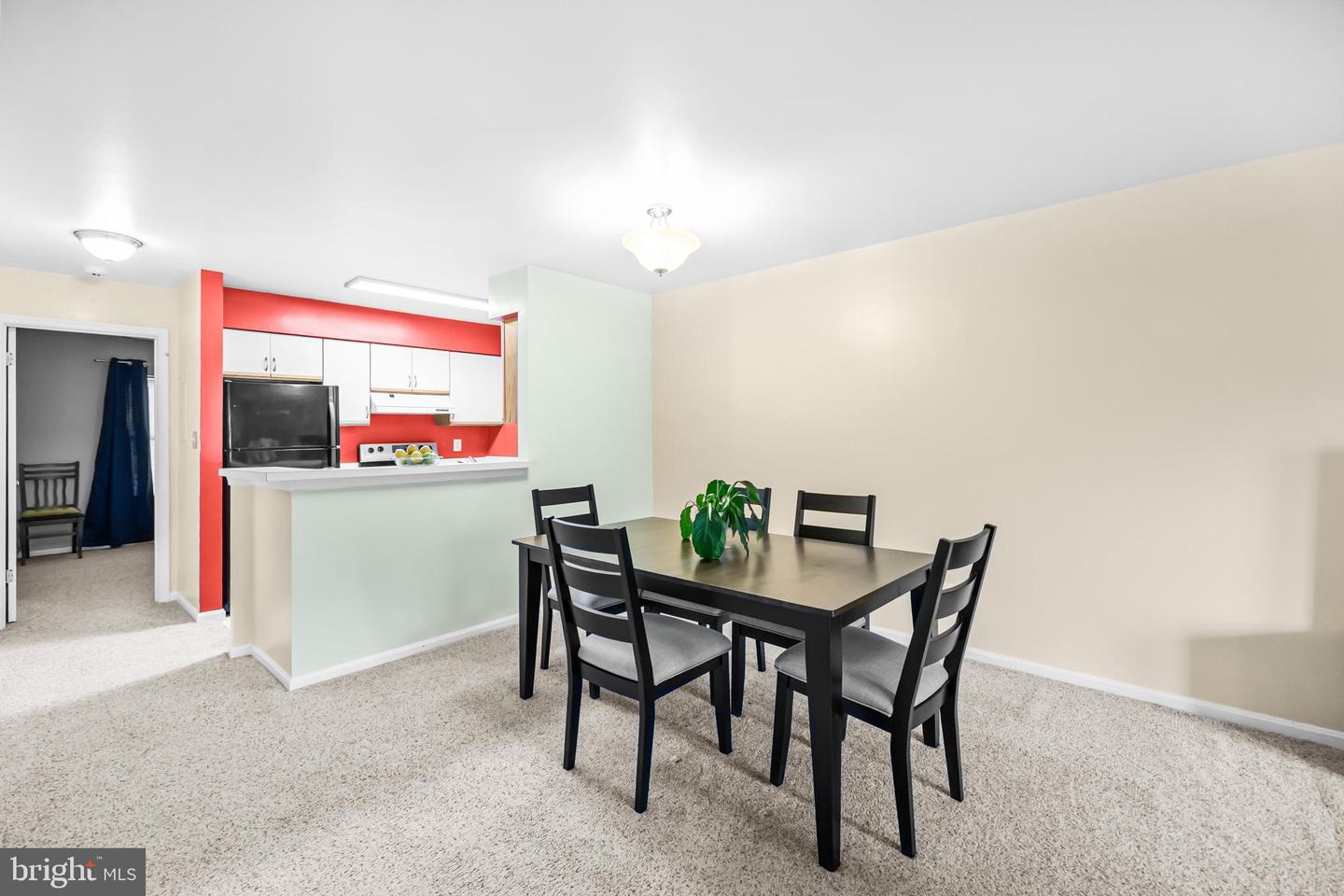 5815 ORCHARD HILL CT #5815, CLIFTON, Virginia 20124, 1 Bedroom Bedrooms, ,1 BathroomBathrooms,Residential,For sale,5815 ORCHARD HILL CT #5815,VAFX2291774 MLS # VAFX2291774