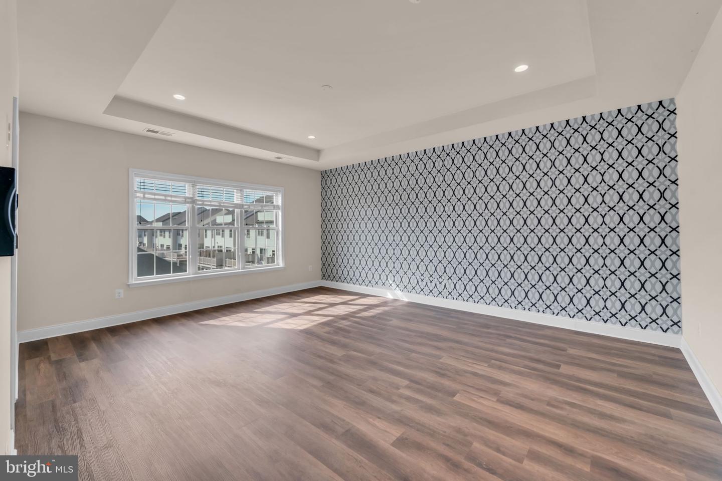 43157 CLARENDON SQ, ASHBURN, Virginia 20148, 3 Bedrooms Bedrooms, ,3 BathroomsBathrooms,Residential,For sale,43157 CLARENDON SQ,VALO2116254 MLS # VALO2116254