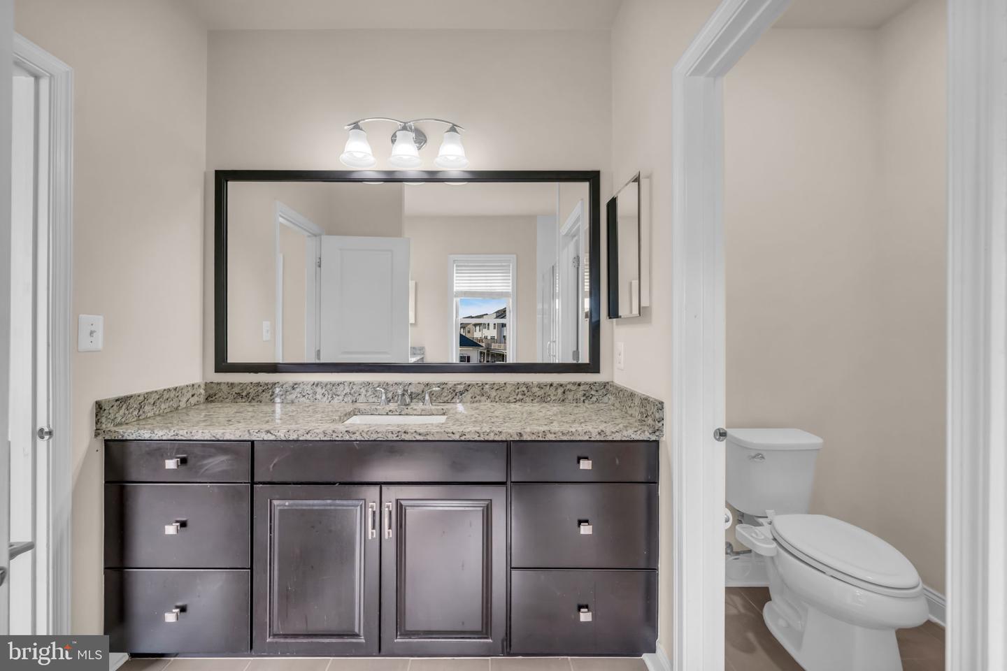 43157 CLARENDON SQ, ASHBURN, Virginia 20148, 3 Bedrooms Bedrooms, ,3 BathroomsBathrooms,Residential,For sale,43157 CLARENDON SQ,VALO2116254 MLS # VALO2116254