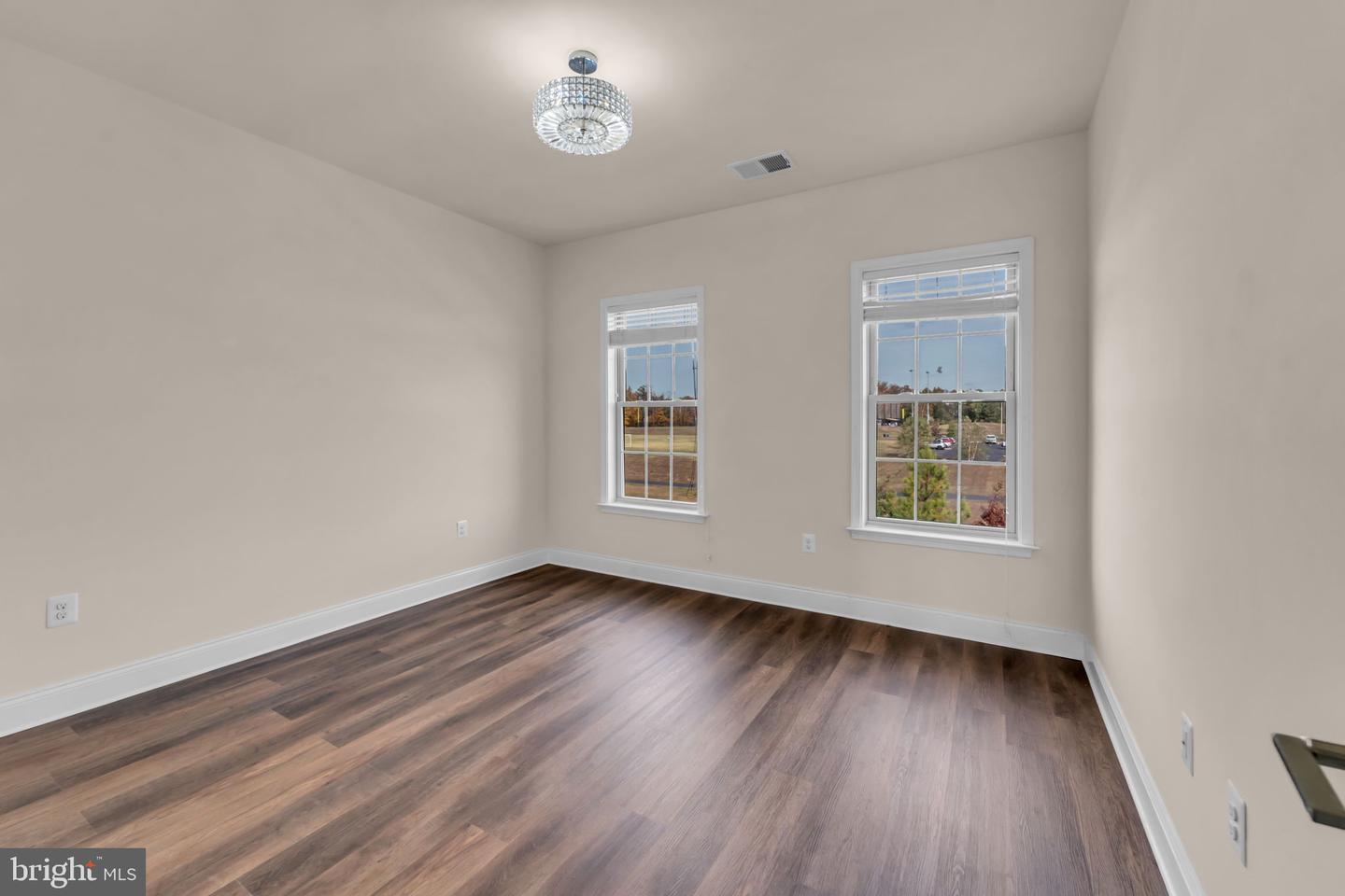 43157 CLARENDON SQ, ASHBURN, Virginia 20148, 3 Bedrooms Bedrooms, ,3 BathroomsBathrooms,Residential,For sale,43157 CLARENDON SQ,VALO2116254 MLS # VALO2116254