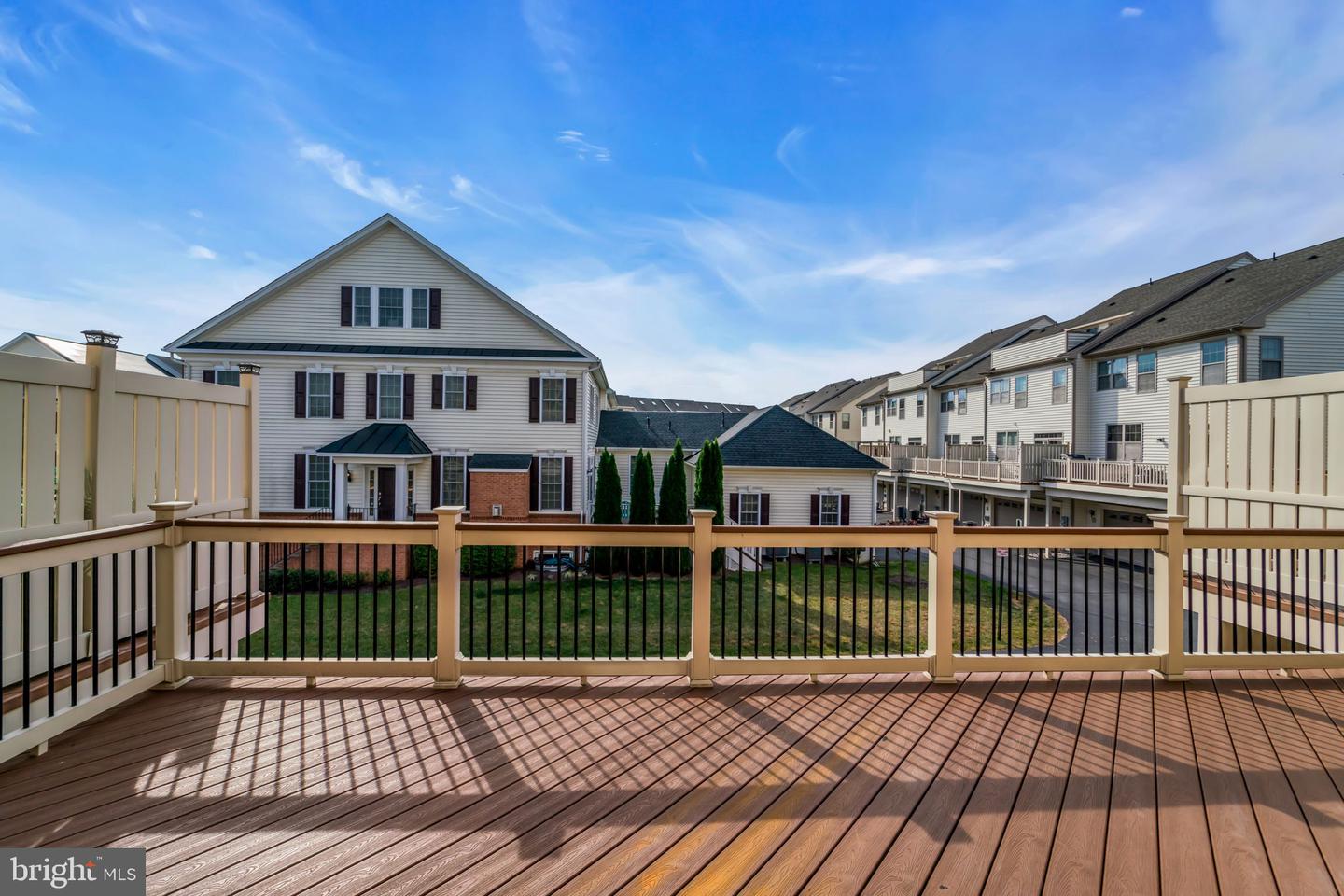 43157 CLARENDON SQ, ASHBURN, Virginia 20148, 3 Bedrooms Bedrooms, ,3 BathroomsBathrooms,Residential,For sale,43157 CLARENDON SQ,VALO2116254 MLS # VALO2116254