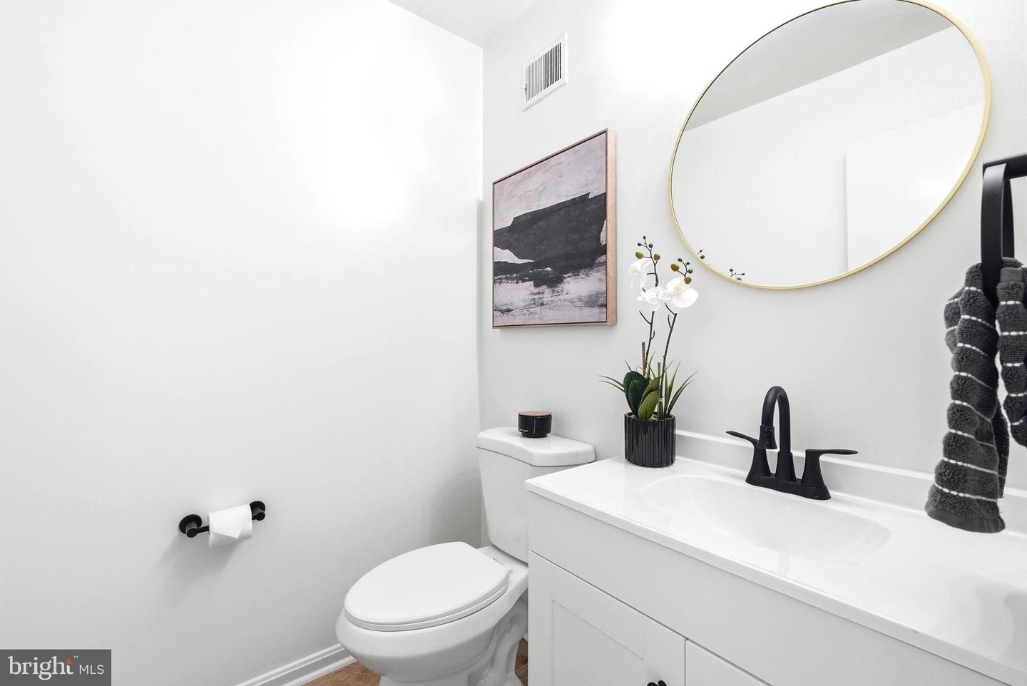 5844 KARA PL, BURKE, Virginia 22015, 3 Bedrooms Bedrooms, ,2 BathroomsBathrooms,Residential,For sale,5844 KARA PL,VAFX2291820 MLS # VAFX2291820