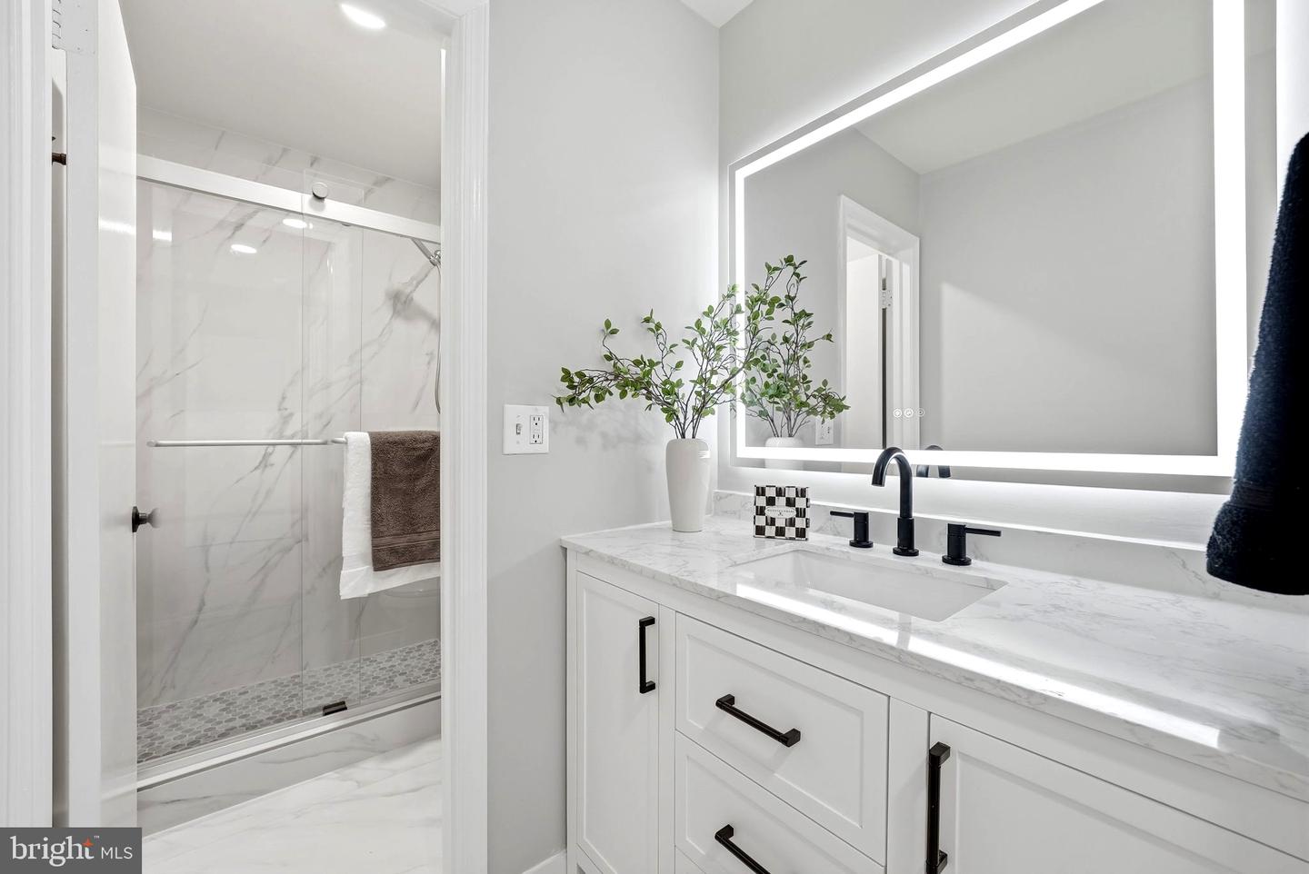 5844 KARA PL, BURKE, Virginia 22015, 3 Bedrooms Bedrooms, ,2 BathroomsBathrooms,Residential,For sale,5844 KARA PL,VAFX2291820 MLS # VAFX2291820