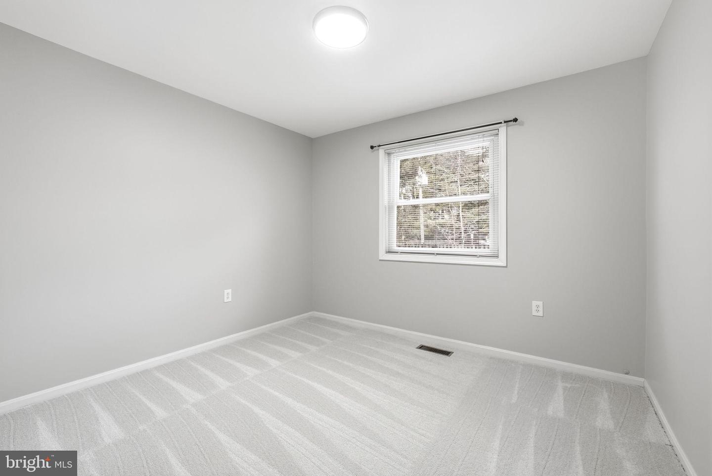 5844 KARA PL, BURKE, Virginia 22015, 3 Bedrooms Bedrooms, ,2 BathroomsBathrooms,Residential,For sale,5844 KARA PL,VAFX2291820 MLS # VAFX2291820