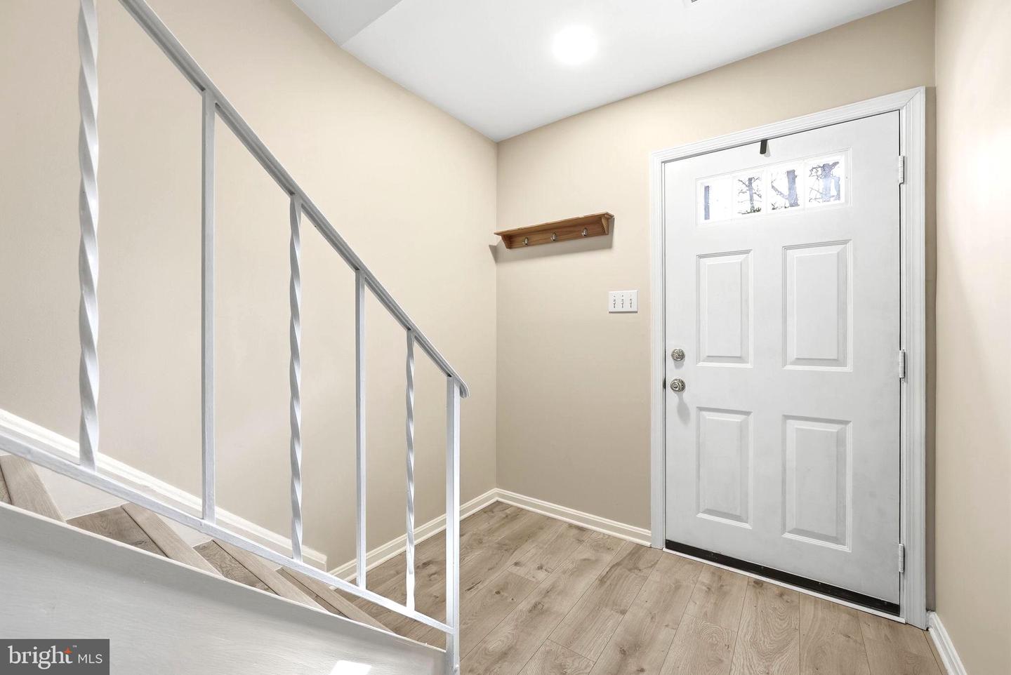 5844 KARA PL, BURKE, Virginia 22015, 3 Bedrooms Bedrooms, ,2 BathroomsBathrooms,Residential,For sale,5844 KARA PL,VAFX2291820 MLS # VAFX2291820