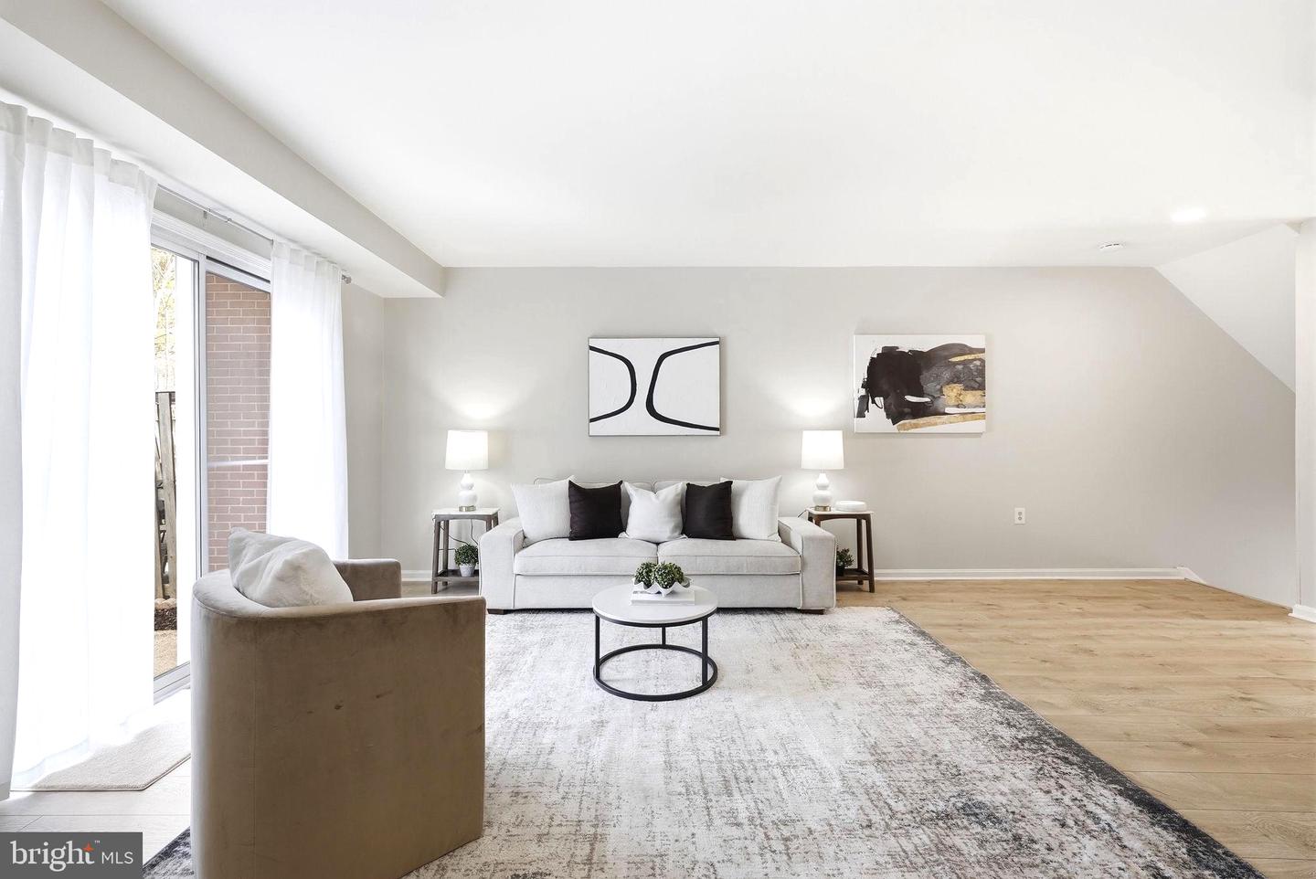 5844 KARA PL, BURKE, Virginia 22015, 3 Bedrooms Bedrooms, ,2 BathroomsBathrooms,Residential,For sale,5844 KARA PL,VAFX2291820 MLS # VAFX2291820