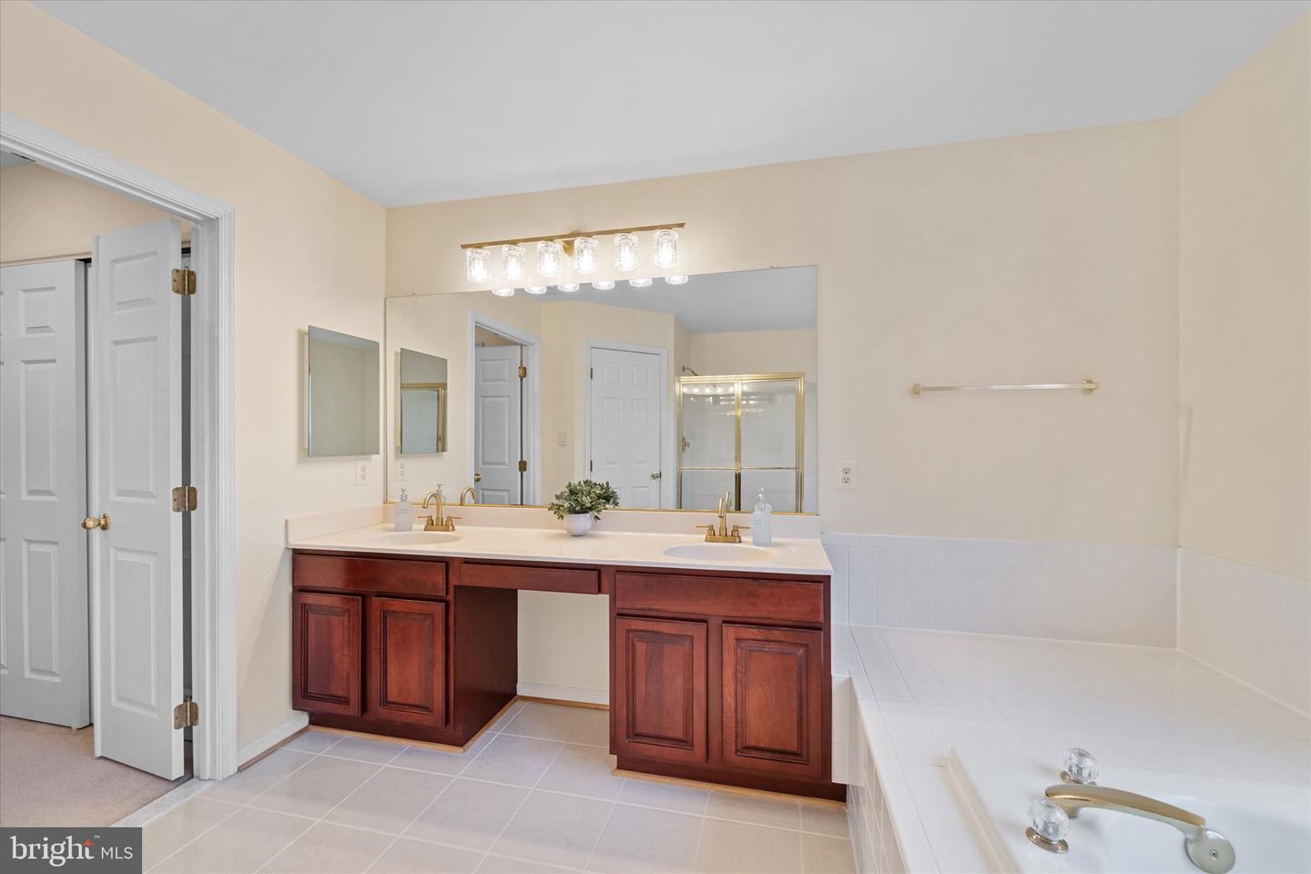 837 MACALISTER DR SE, LEESBURG, Virginia 20175, 4 Bedrooms Bedrooms, ,3 BathroomsBathrooms,Residential,For sale,837 MACALISTER DR SE,VALO2116278 MLS # VALO2116278