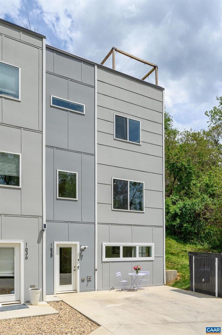 1638 RIALTO ST, CHARLOTTESVILLE, Virginia 22902, 3 Bedrooms Bedrooms, ,3 BathroomsBathrooms,Residential,For sale,1638 RIALTO ST,673462 MLS # 673462