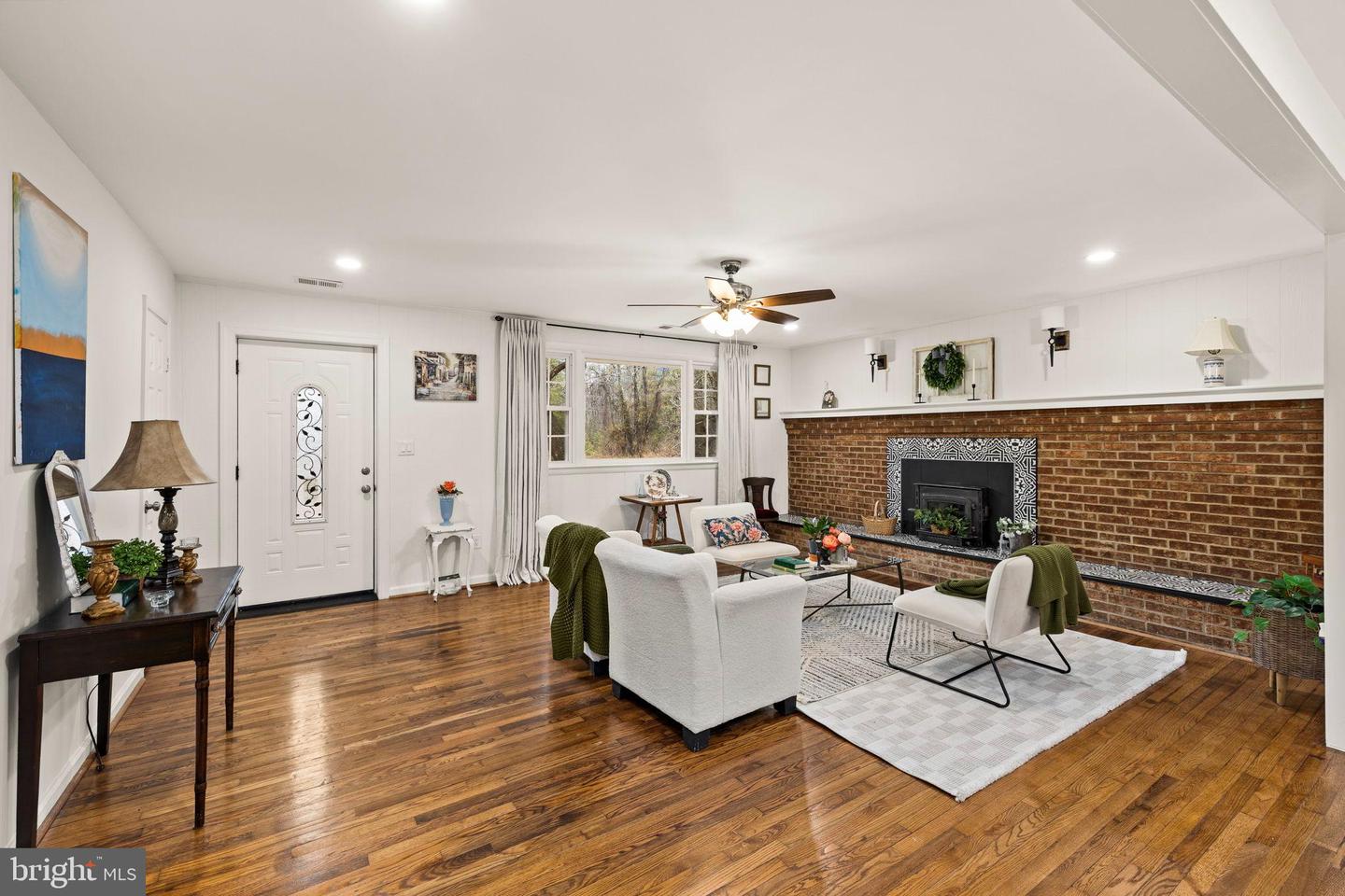 10789 BRENT TOWN RD, CATLETT, Virginia 20119, 3 Bedrooms Bedrooms, 5 Rooms Rooms,2 BathroomsBathrooms,Residential,For sale,10789 BRENT TOWN RD,VAFQ2020638 MLS # VAFQ2020638