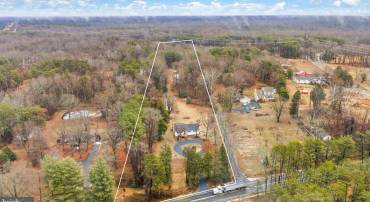 10789 BRENT TOWN RD, CATLETT, Virginia 20119, 3 Bedrooms Bedrooms, 5 Rooms Rooms,2 BathroomsBathrooms,Residential,For sale,10789 BRENT TOWN RD,VAFQ2020638 MLS # VAFQ2020638