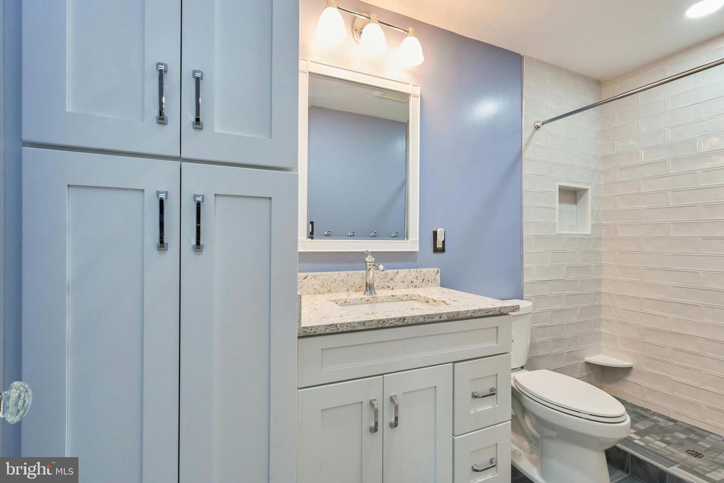 21014 TIMBER RIDGE TER #302, ASHBURN, Virginia 20147, 2 Bedrooms Bedrooms, ,2 BathroomsBathrooms,Residential,For sale,21014 TIMBER RIDGE TER #302,VALO2116304 MLS # VALO2116304