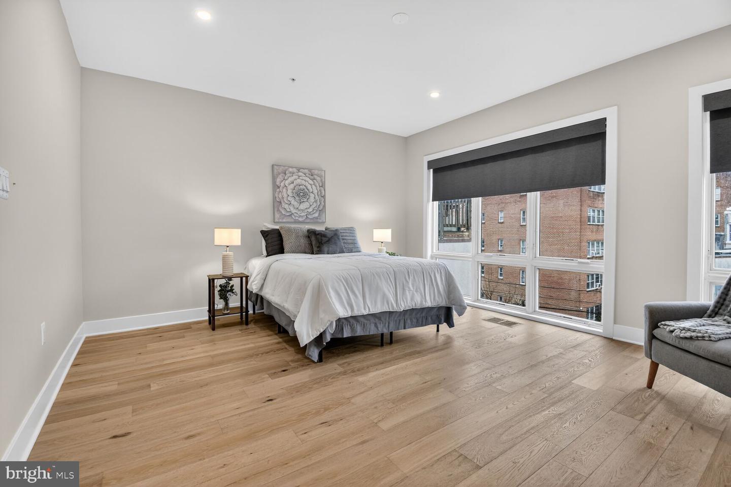 3532 1/2 13TH ST NW #2, WASHINGTON, District Of Columbia 20010, 3 Bedrooms Bedrooms, ,3 BathroomsBathrooms,Residential,For sale,3532 1/2 13TH ST NW #2,DCDC2246978 MLS # DCDC2246978