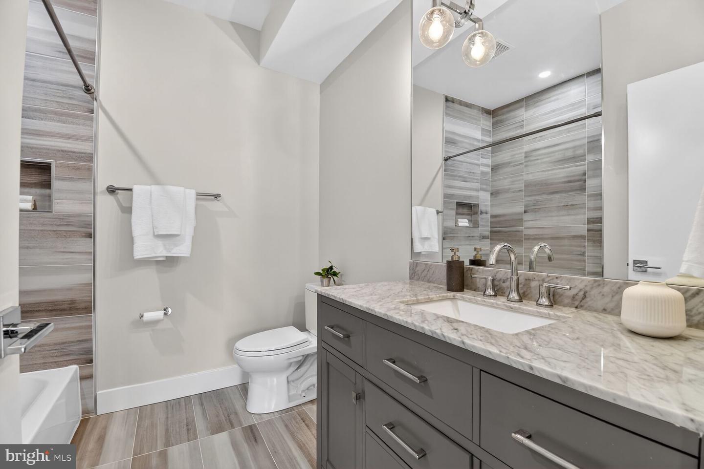 3532 1/2 13TH ST NW #2, WASHINGTON, District Of Columbia 20010, 3 Bedrooms Bedrooms, ,3 BathroomsBathrooms,Residential,For sale,3532 1/2 13TH ST NW #2,DCDC2246978 MLS # DCDC2246978