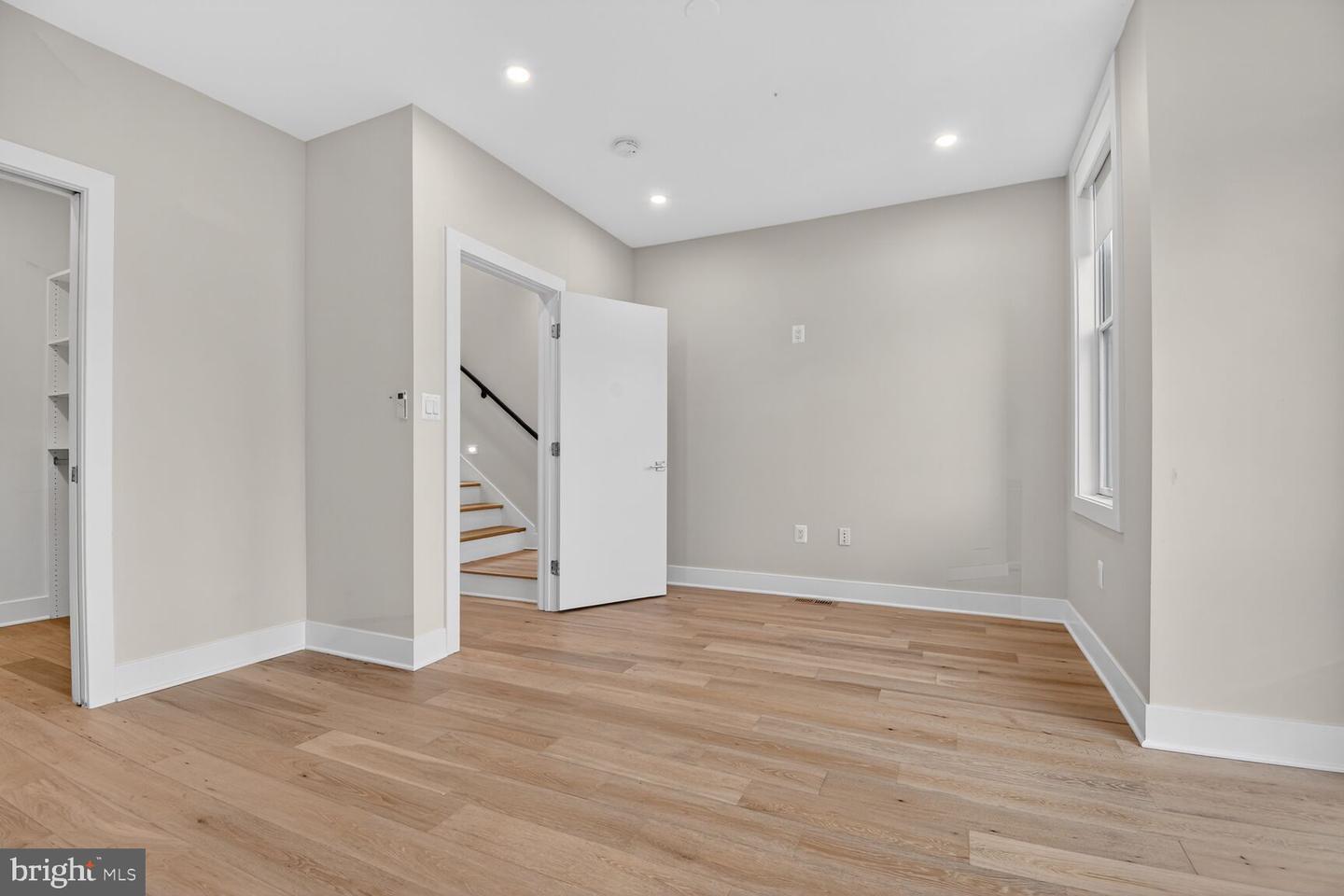 3532 1/2 13TH ST NW #2, WASHINGTON, District Of Columbia 20010, 3 Bedrooms Bedrooms, ,3 BathroomsBathrooms,Residential,For sale,3532 1/2 13TH ST NW #2,DCDC2246978 MLS # DCDC2246978