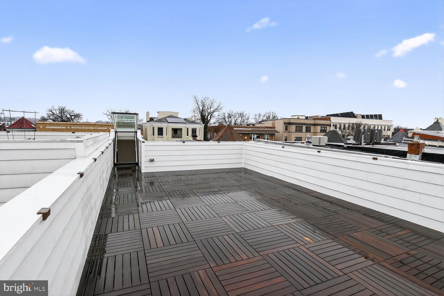 3532 1/2 13TH ST NW #2, WASHINGTON, District Of Columbia 20010, 3 Bedrooms Bedrooms, ,3 BathroomsBathrooms,Residential,For sale,3532 1/2 13TH ST NW #2,DCDC2246978 MLS # DCDC2246978