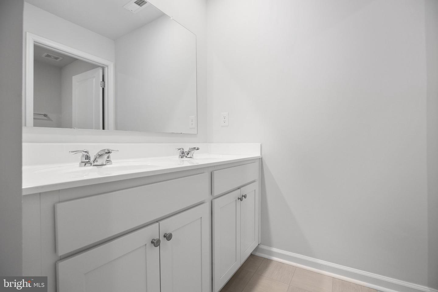 17447 JACKSON DR, BOWLING GREEN, Virginia 22427, 5 Bedrooms Bedrooms, ,3 BathroomsBathrooms,Residential,For sale,17447 JACKSON DR,VACV2009562 MLS # VACV2009562