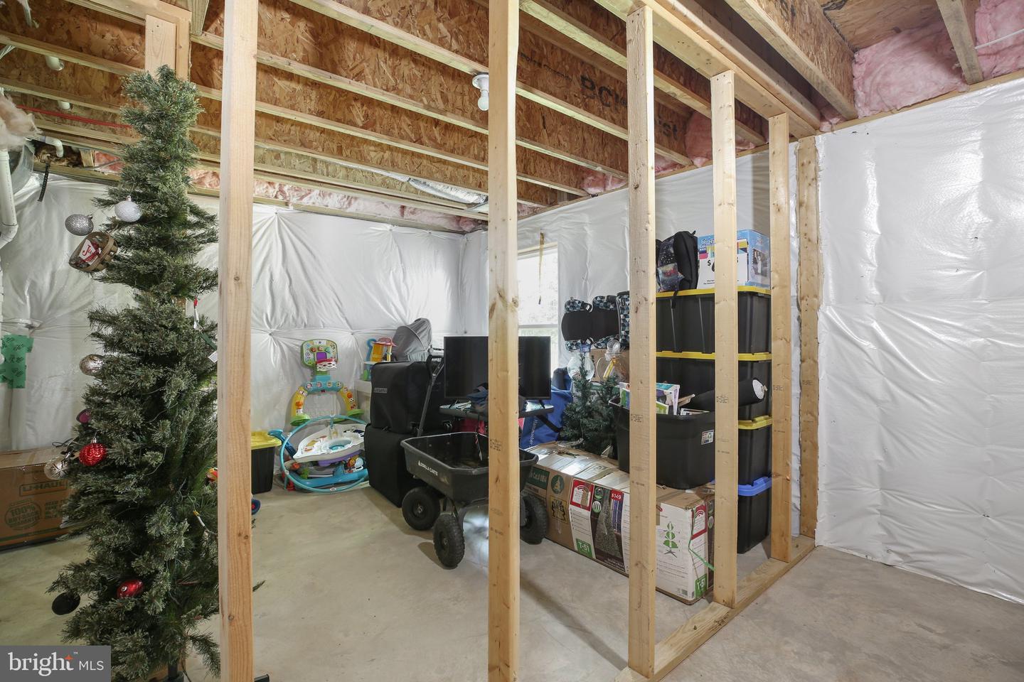 17447 JACKSON DR, BOWLING GREEN, Virginia 22427, 5 Bedrooms Bedrooms, ,3 BathroomsBathrooms,Residential,For sale,17447 JACKSON DR,VACV2009562 MLS # VACV2009562