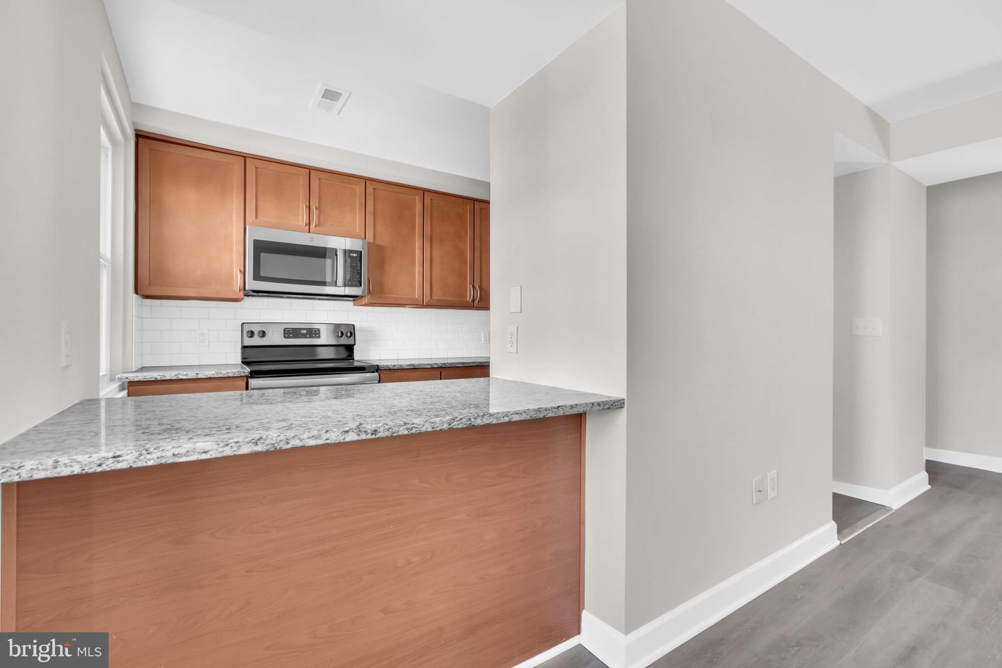 1800 28TH PL SE #201, WASHINGTON, District Of Columbia 20020, 3 Bedrooms Bedrooms, ,2 BathroomsBathrooms,Residential,For sale,1800 28TH PL SE #201,DCDC2247008 MLS # DCDC2247008