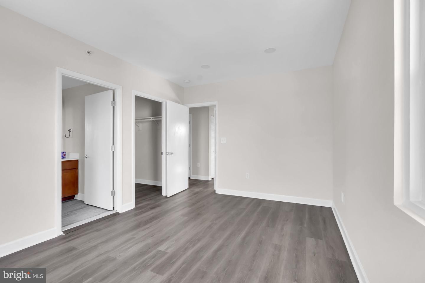 1800 28TH PL SE #201, WASHINGTON, District Of Columbia 20020, 3 Bedrooms Bedrooms, ,2 BathroomsBathrooms,Residential,For sale,1800 28TH PL SE #201,DCDC2247008 MLS # DCDC2247008