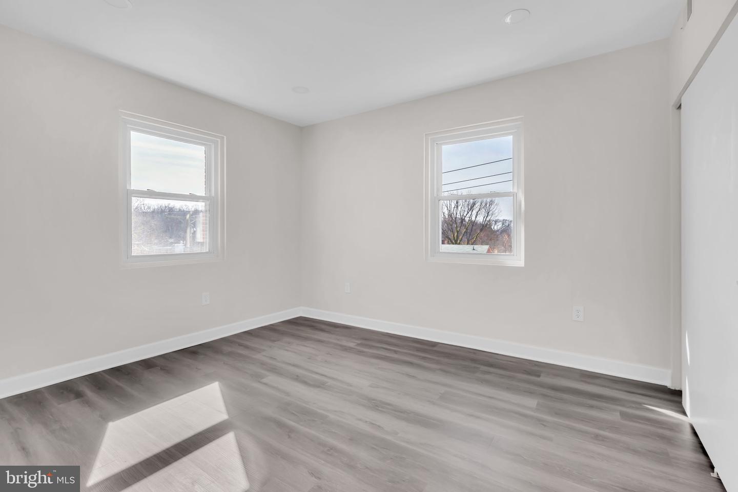 1800 28TH PL SE #201, WASHINGTON, District Of Columbia 20020, 3 Bedrooms Bedrooms, ,2 BathroomsBathrooms,Residential,For sale,1800 28TH PL SE #201,DCDC2247008 MLS # DCDC2247008