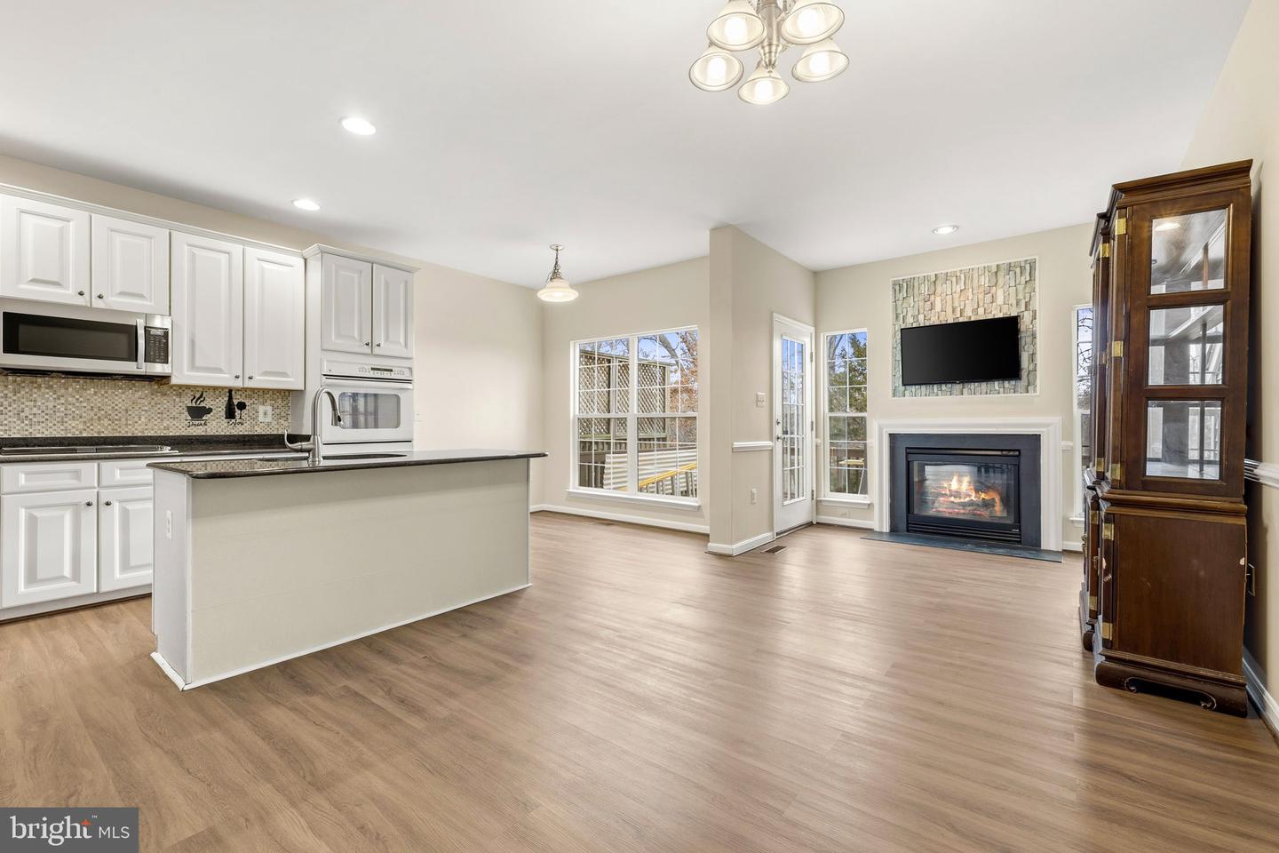 6670 RODERICK LOOP, GAINESVILLE, Virginia 20155, 4 Bedrooms Bedrooms, ,3 BathroomsBathrooms,Residential,For sale,6670 RODERICK LOOP,VAPW2112896 MLS # VAPW2112896