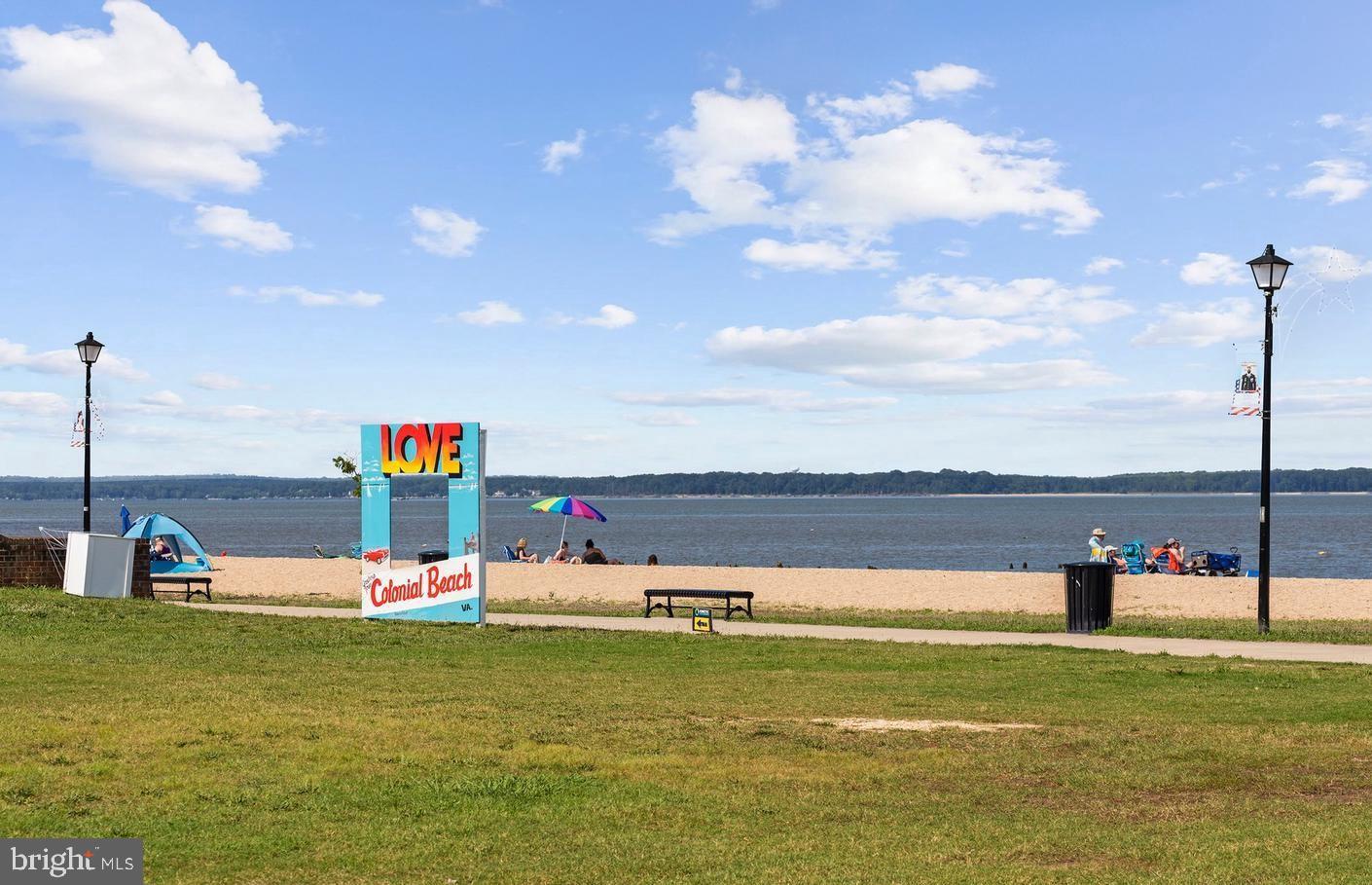 200 5TH ST, COLONIAL BEACH, Virginia 22443, 3 Bedrooms Bedrooms, 5 Rooms Rooms,2 BathroomsBathrooms,Residential,For sale,200 5TH ST,VAWE2010534 MLS # VAWE2010534