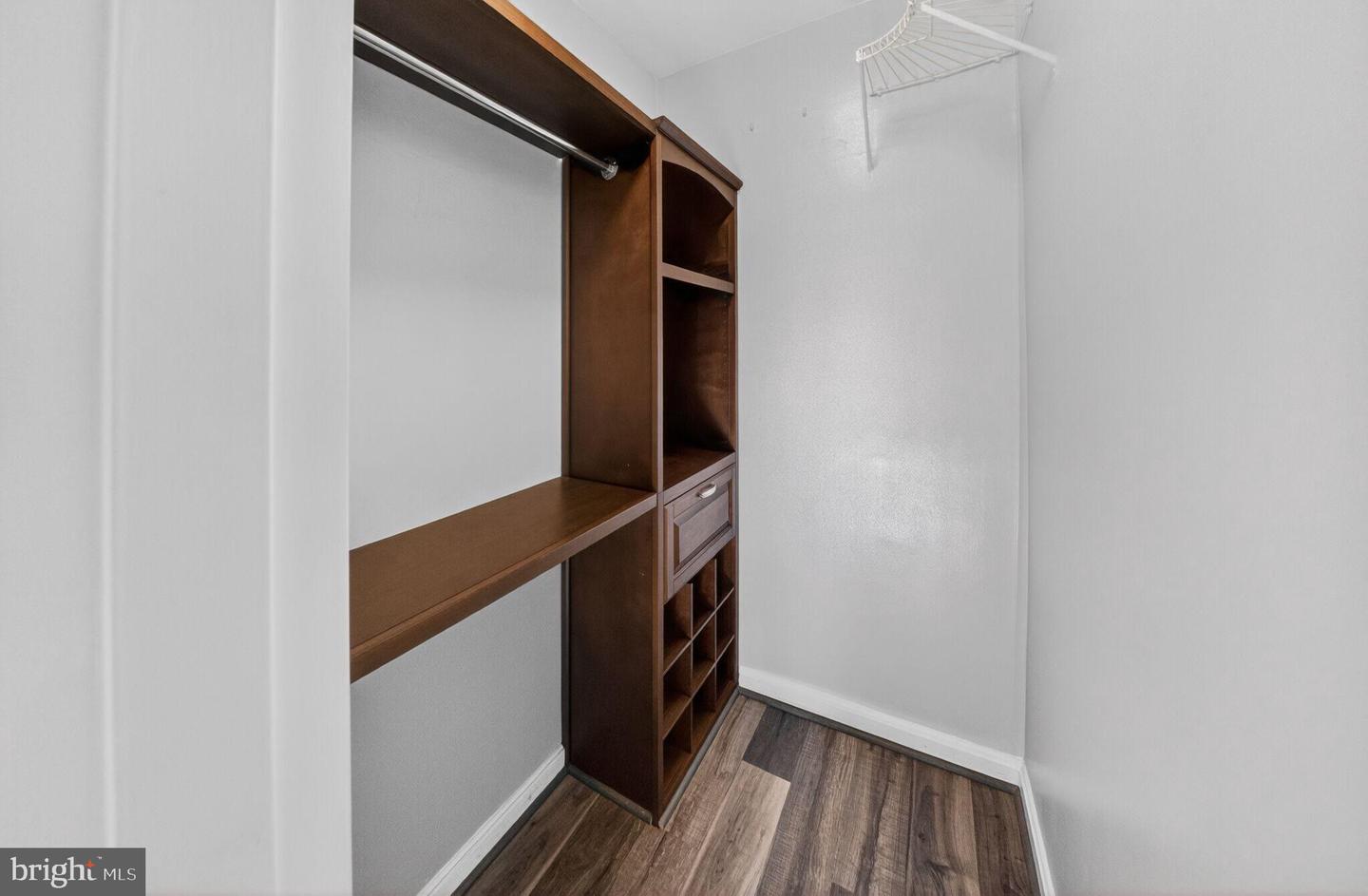 5112 MACARTHUR BLVD NW #209, WASHINGTON, District Of Columbia 20016, 1 Bedroom Bedrooms, 4 Rooms Rooms,1 BathroomBathrooms,Residential,For sale,5112 MACARTHUR BLVD NW #209,DCDC2247028 MLS # DCDC2247028