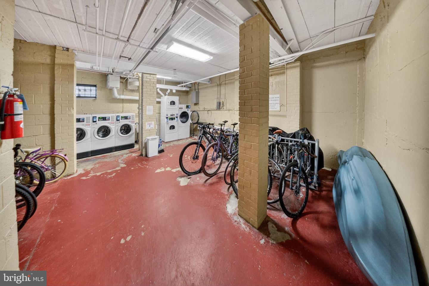 5112 MACARTHUR BLVD NW #209, WASHINGTON, District Of Columbia 20016, 1 Bedroom Bedrooms, 4 Rooms Rooms,1 BathroomBathrooms,Residential,For sale,5112 MACARTHUR BLVD NW #209,DCDC2247028 MLS # DCDC2247028