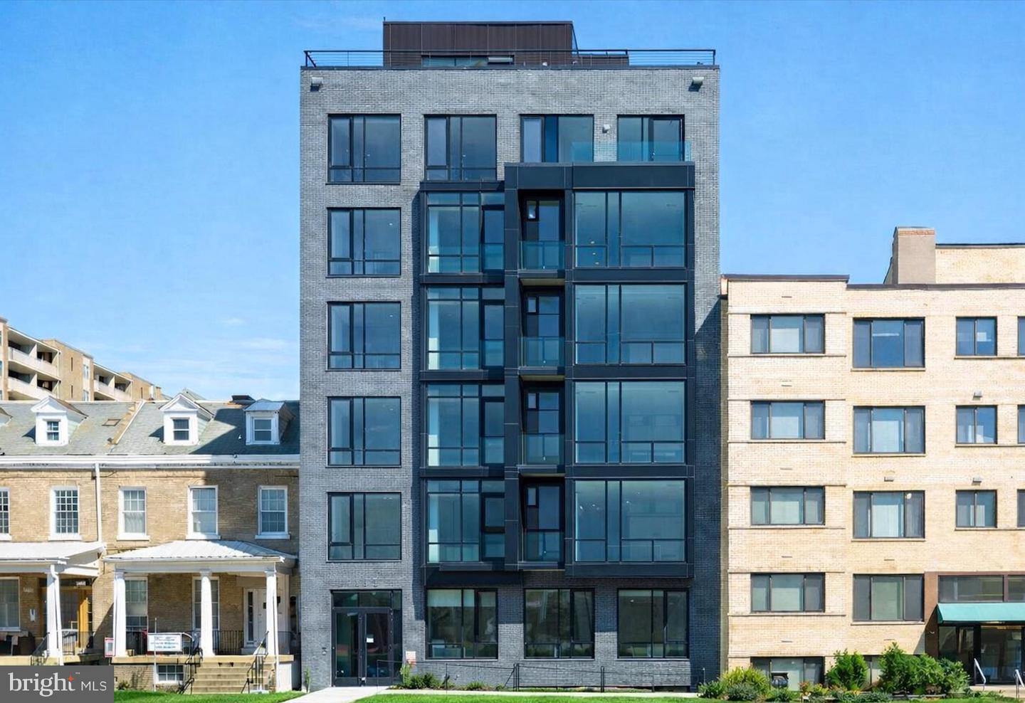 4111 CONNECTICUT AVE NW #PH604, WASHINGTON, District Of Columbia 20008, 2 Bedrooms Bedrooms, ,2 BathroomsBathrooms,Residential,For sale,4111 CONNECTICUT AVE NW #PH604,DCDC2247040 MLS # DCDC2247040