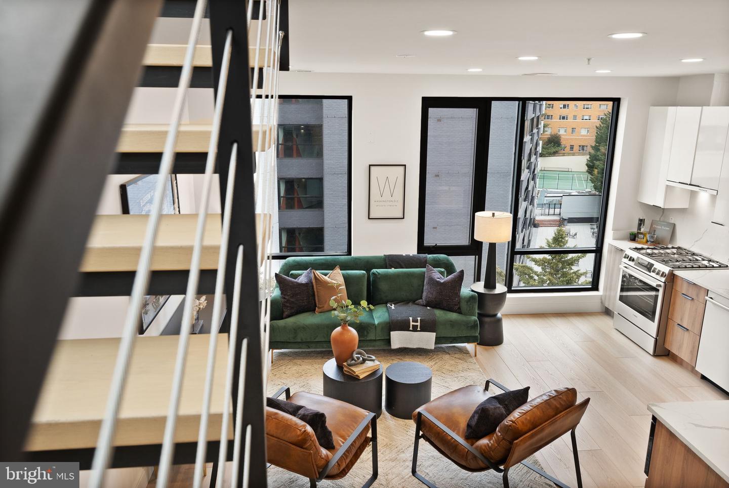 4111 CONNECTICUT AVE NW #PH604, WASHINGTON, District Of Columbia 20008, 2 Bedrooms Bedrooms, ,2 BathroomsBathrooms,Residential,For sale,4111 CONNECTICUT AVE NW #PH604,DCDC2247040 MLS # DCDC2247040