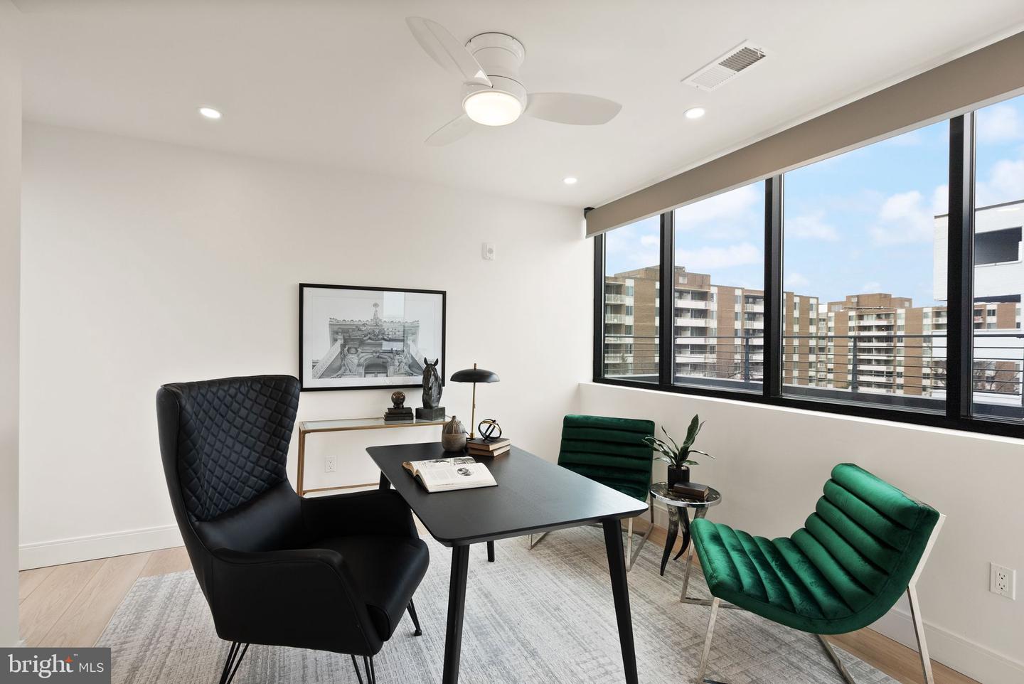 4111 CONNECTICUT AVE NW #PH604, WASHINGTON, District Of Columbia 20008, 2 Bedrooms Bedrooms, ,2 BathroomsBathrooms,Residential,For sale,4111 CONNECTICUT AVE NW #PH604,DCDC2247040 MLS # DCDC2247040