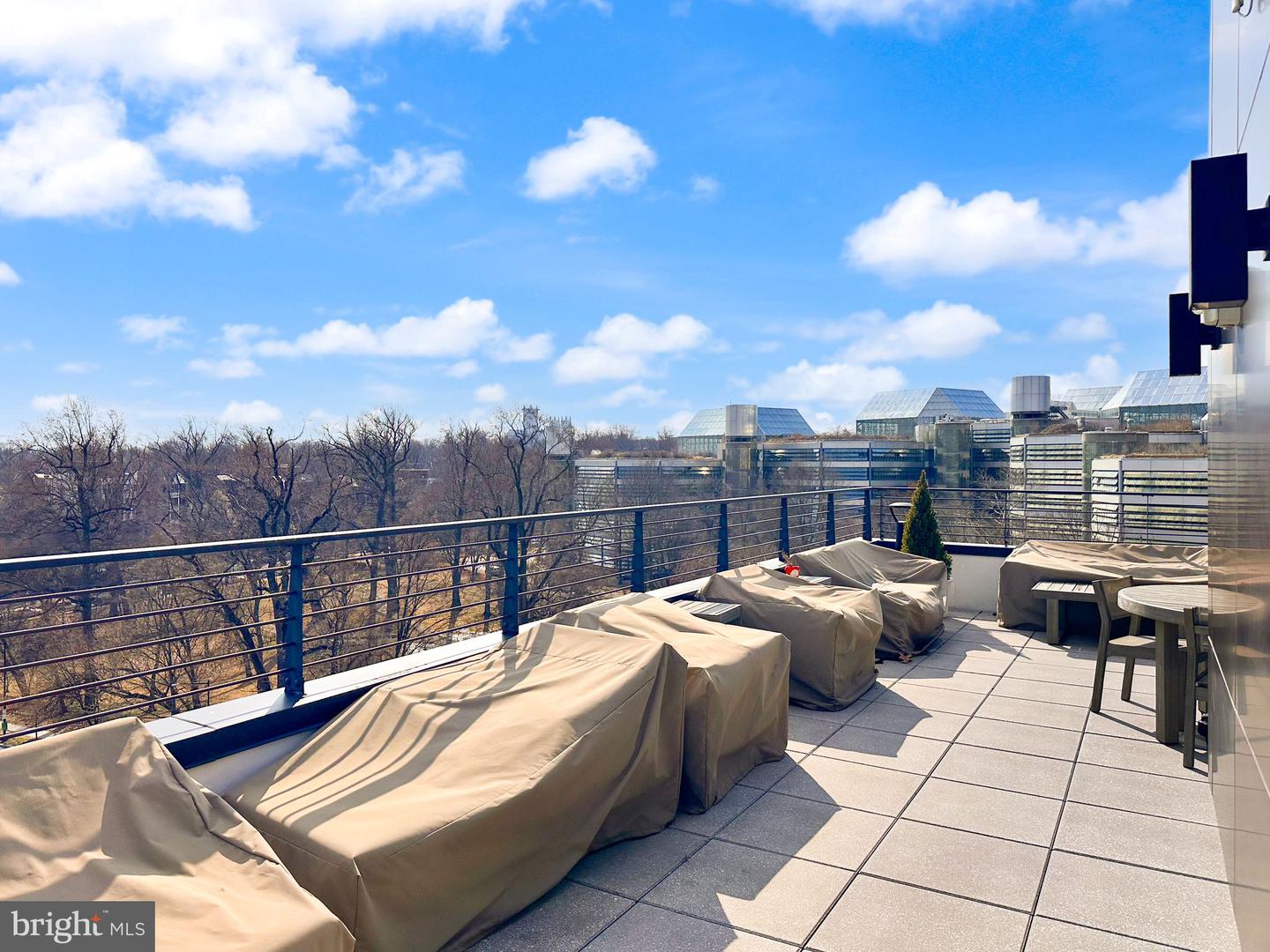 4111 CONNECTICUT AVE NW #PH604, WASHINGTON, District Of Columbia 20008, 2 Bedrooms Bedrooms, ,2 BathroomsBathrooms,Residential,For sale,4111 CONNECTICUT AVE NW #PH604,DCDC2247040 MLS # DCDC2247040