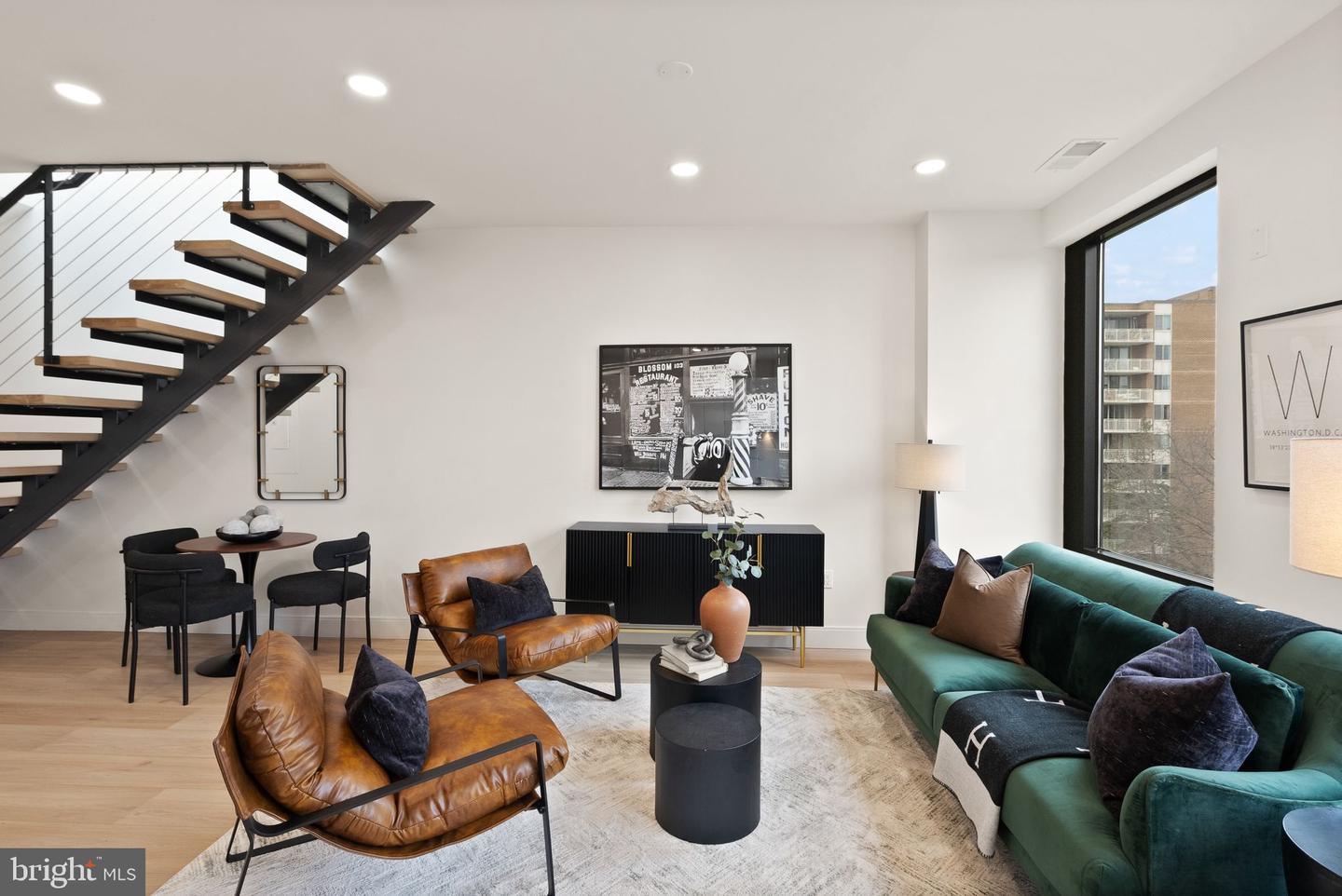 4111 CONNECTICUT AVE NW #PH604, WASHINGTON, District Of Columbia 20008, 2 Bedrooms Bedrooms, ,2 BathroomsBathrooms,Residential,For sale,4111 CONNECTICUT AVE NW #PH604,DCDC2247040 MLS # DCDC2247040