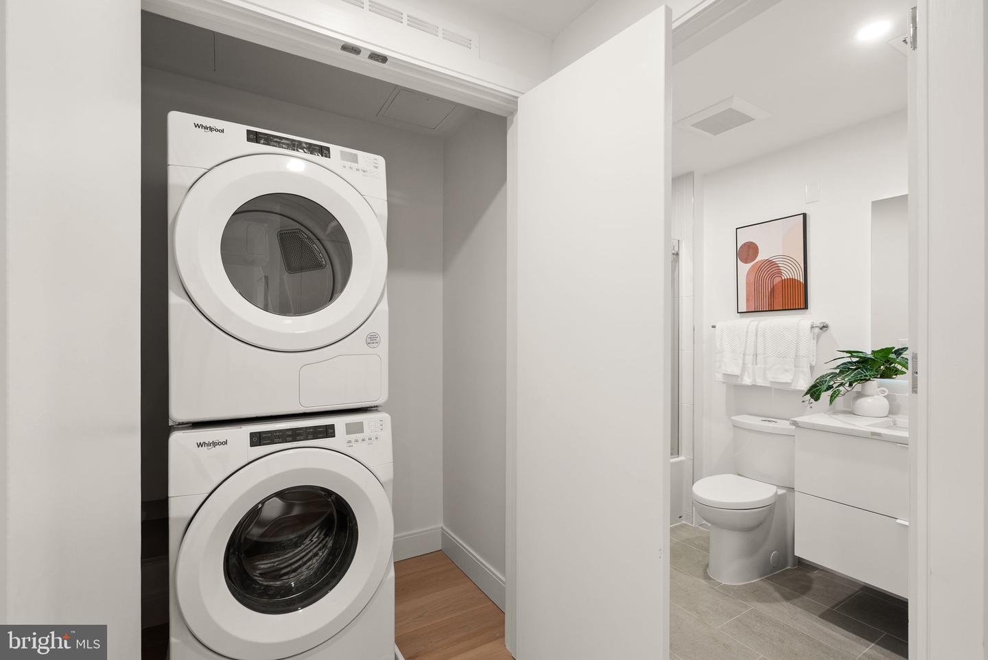 4111 CONNECTICUT AVE NW #103, WASHINGTON, District Of Columbia 20008, 2 Bedrooms Bedrooms, ,2 BathroomsBathrooms,Residential,For sale,4111 CONNECTICUT AVE NW #103,DCDC2247044 MLS # DCDC2247044