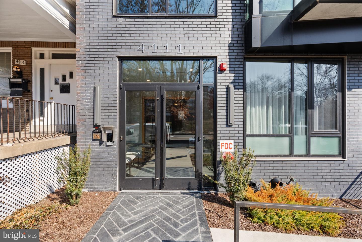 4111 CONNECTICUT AVE NW #103, WASHINGTON, District Of Columbia 20008, 2 Bedrooms Bedrooms, ,2 BathroomsBathrooms,Residential,For sale,4111 CONNECTICUT AVE NW #103,DCDC2247044 MLS # DCDC2247044