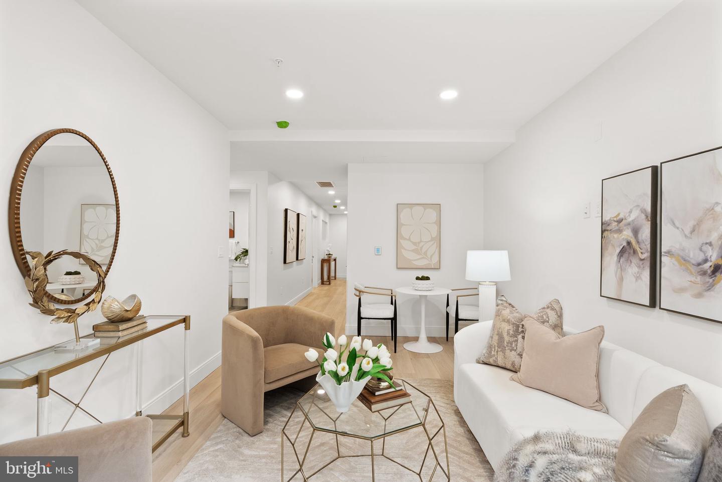 4111 CONNECTICUT AVE NW #103, WASHINGTON, District Of Columbia 20008, 2 Bedrooms Bedrooms, ,2 BathroomsBathrooms,Residential,For sale,4111 CONNECTICUT AVE NW #103,DCDC2247044 MLS # DCDC2247044