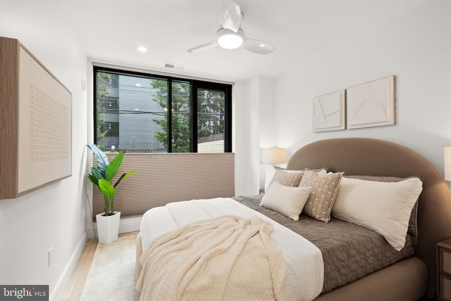 4111 CONNECTICUT AVE NW #103, WASHINGTON, District Of Columbia 20008, 2 Bedrooms Bedrooms, ,2 BathroomsBathrooms,Residential,For sale,4111 CONNECTICUT AVE NW #103,DCDC2247044 MLS # DCDC2247044