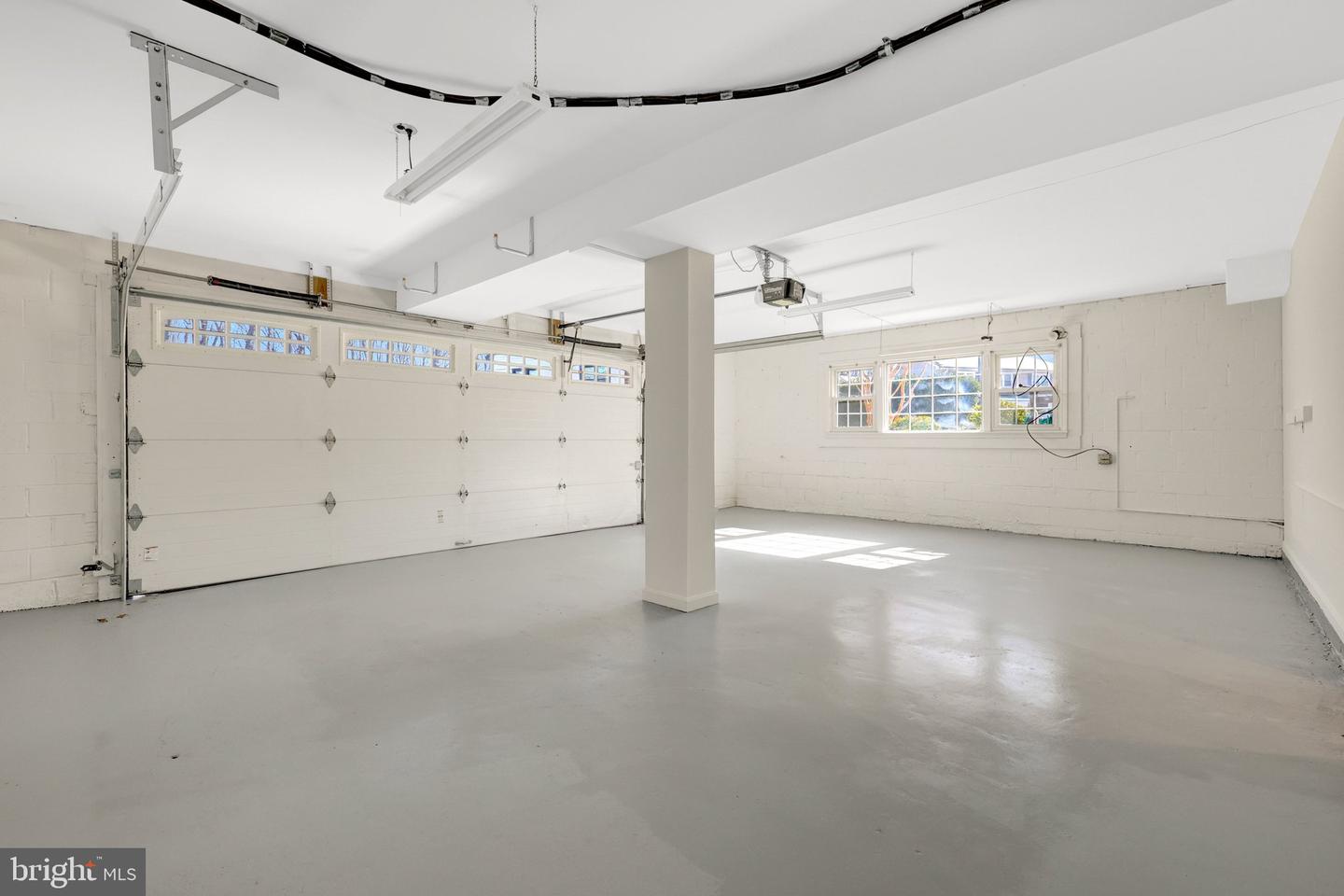 1700 HUNTS END CT, VIENNA, Virginia 22182, 4 Bedrooms Bedrooms, ,3 BathroomsBathrooms,Residential,For sale,1700 HUNTS END CT,VAFX2292032 MLS # VAFX2292032