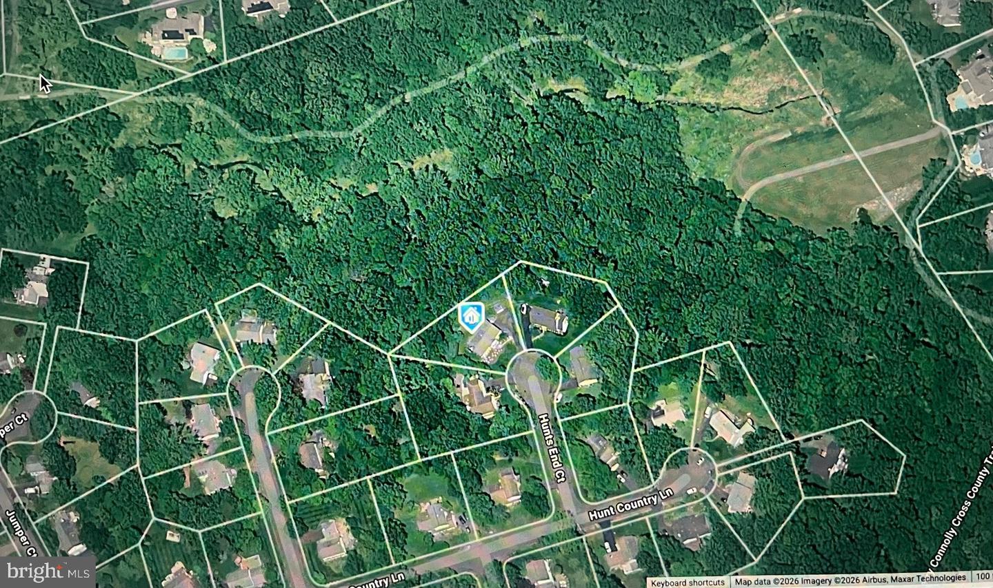 1700 HUNTS END CT, VIENNA, Virginia 22182, 4 Bedrooms Bedrooms, ,3 BathroomsBathrooms,Residential,For sale,1700 HUNTS END CT,VAFX2292032 MLS # VAFX2292032