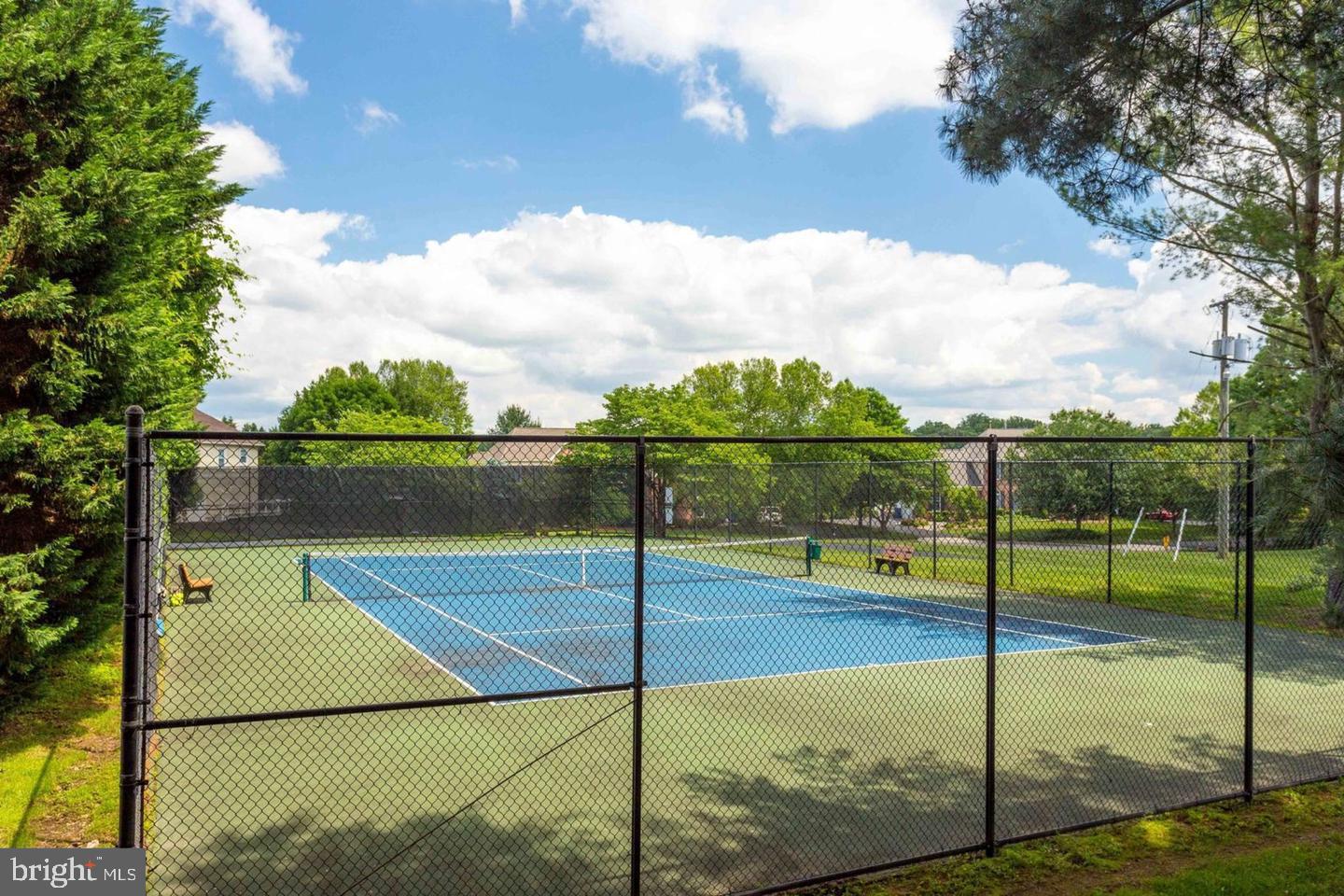 1700 HUNTS END CT, VIENNA, Virginia 22182, 4 Bedrooms Bedrooms, ,3 BathroomsBathrooms,Residential,For sale,1700 HUNTS END CT,VAFX2292032 MLS # VAFX2292032