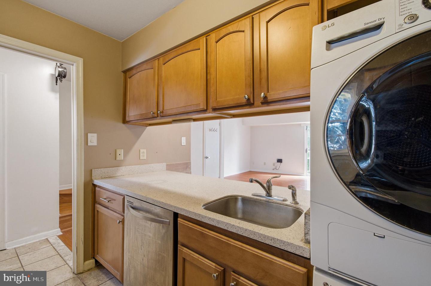 6149 STRASBURG DR, CENTREVILLE, Virginia 20121, 2 Bedrooms Bedrooms, ,1 BathroomBathrooms,Residential,For sale,6149 STRASBURG DR,VAFX2292052 MLS # VAFX2292052 6149 STRASBURG DR, CENTREVILLE, Virginia 20121, 2 Bedrooms Bedrooms, ,1 BathroomBathrooms,Residential,For sale,6149 STRASBURG DR,VAFX2292052 MLS # VAFX2292052