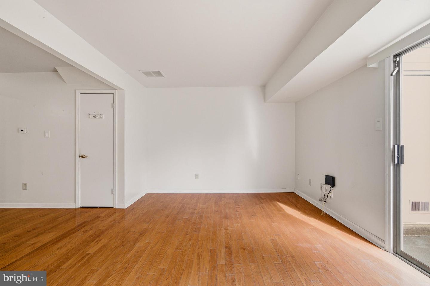 6149 STRASBURG DR, CENTREVILLE, Virginia 20121, 2 Bedrooms Bedrooms, ,1 BathroomBathrooms,Residential,For sale,6149 STRASBURG DR,VAFX2292052 MLS # VAFX2292052 6149 STRASBURG DR, CENTREVILLE, Virginia 20121, 2 Bedrooms Bedrooms, ,1 BathroomBathrooms,Residential,For sale,6149 STRASBURG DR,VAFX2292052 MLS # VAFX2292052