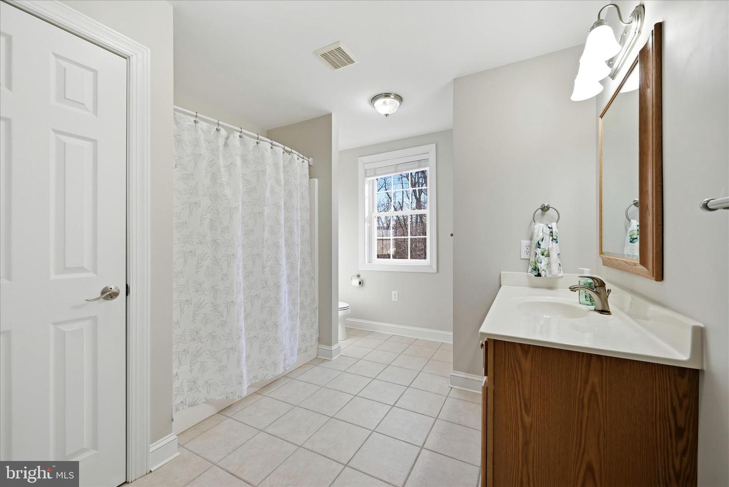 100 NAZARETH DR, FORT VALLEY, Virginia 22652, 5 Bedrooms Bedrooms, 10 Rooms Rooms,5 BathroomsBathrooms,Residential,For sale,100 NAZARETH DR,VASH2013644 MLS # VASH2013644