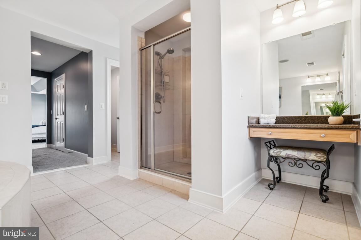 41881 REDGATE WAY, ASHBURN, Virginia 20148, 5 Bedrooms Bedrooms, ,3 BathroomsBathrooms,Residential,For sale,41881 REDGATE WAY,VALO2116384 MLS # VALO2116384