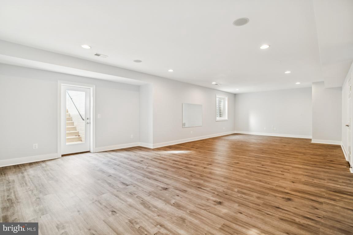 41881 REDGATE WAY, ASHBURN, Virginia 20148, 5 Bedrooms Bedrooms, ,3 BathroomsBathrooms,Residential,For sale,41881 REDGATE WAY,VALO2116384 MLS # VALO2116384