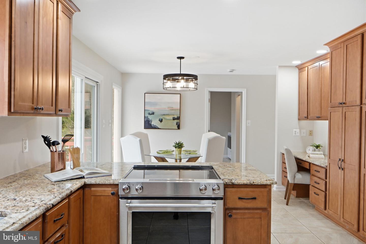 11480 ROBERT STEPHENS DR, FAIRFAX STATION, Virginia 22039, 4 Bedrooms Bedrooms, 18 Rooms Rooms,3 BathroomsBathrooms,Residential,For sale,11480 ROBERT STEPHENS DR,VAFX2292062 MLS # VAFX2292062