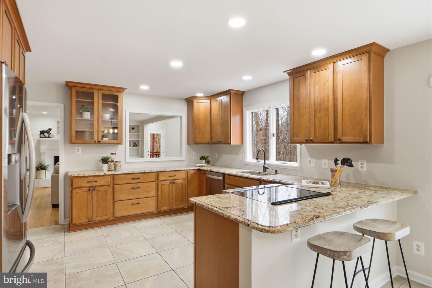 11480 ROBERT STEPHENS DR, FAIRFAX STATION, Virginia 22039, 4 Bedrooms Bedrooms, 18 Rooms Rooms,3 BathroomsBathrooms,Residential,For sale,11480 ROBERT STEPHENS DR,VAFX2292062 MLS # VAFX2292062