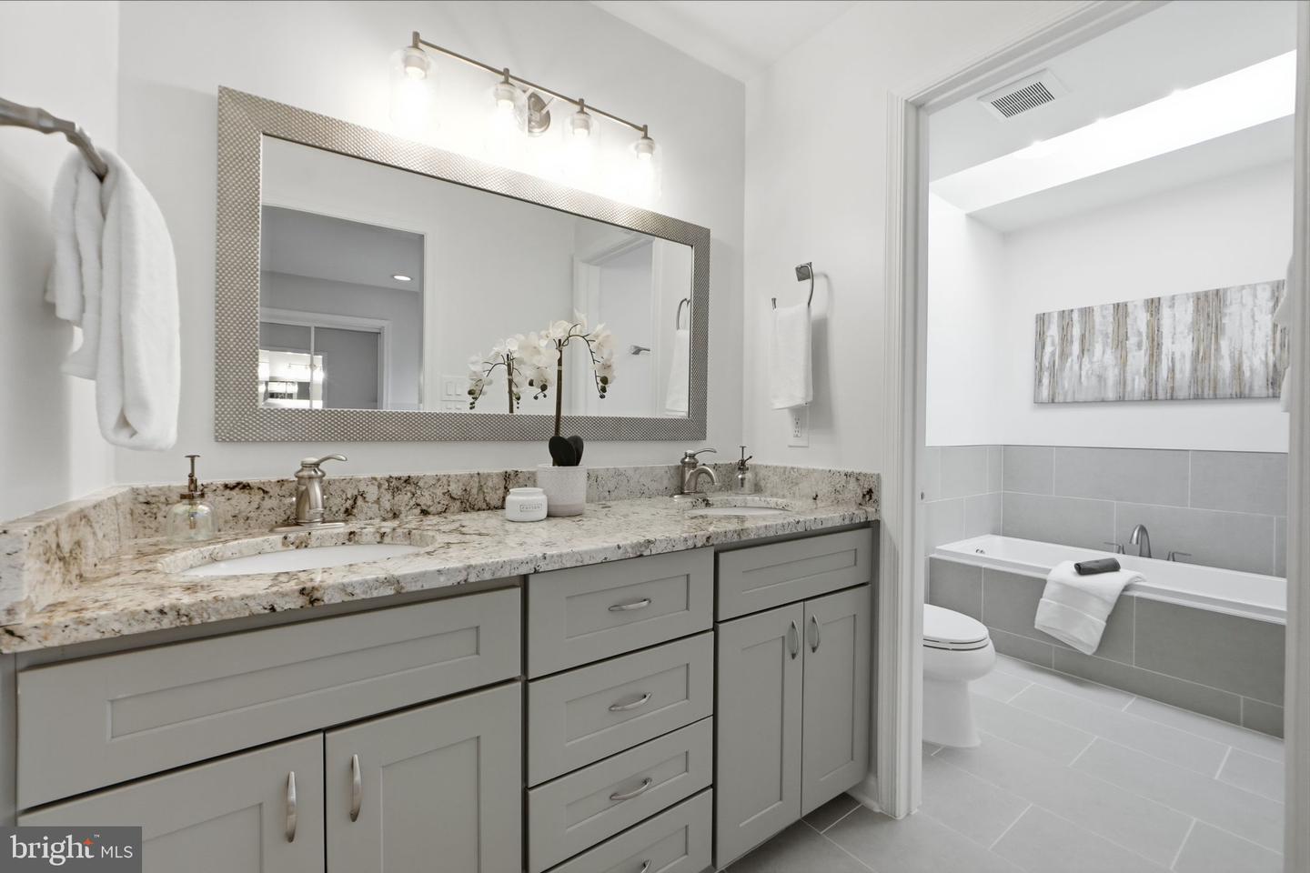 11480 ROBERT STEPHENS DR, FAIRFAX STATION, Virginia 22039, 4 Bedrooms Bedrooms, 18 Rooms Rooms,3 BathroomsBathrooms,Residential,For sale,11480 ROBERT STEPHENS DR,VAFX2292062 MLS # VAFX2292062