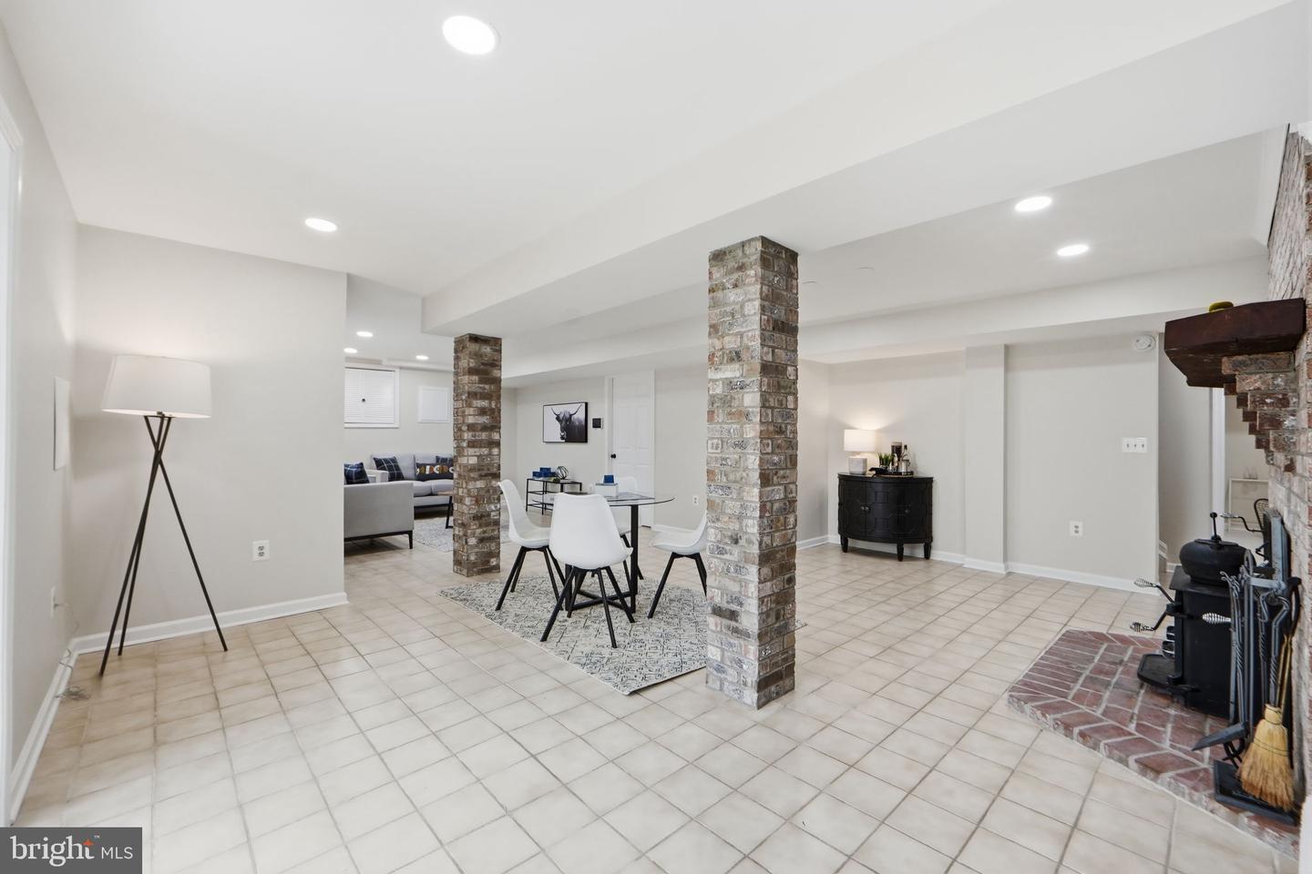 11480 ROBERT STEPHENS DR, FAIRFAX STATION, Virginia 22039, 4 Bedrooms Bedrooms, 18 Rooms Rooms,3 BathroomsBathrooms,Residential,For sale,11480 ROBERT STEPHENS DR,VAFX2292062 MLS # VAFX2292062