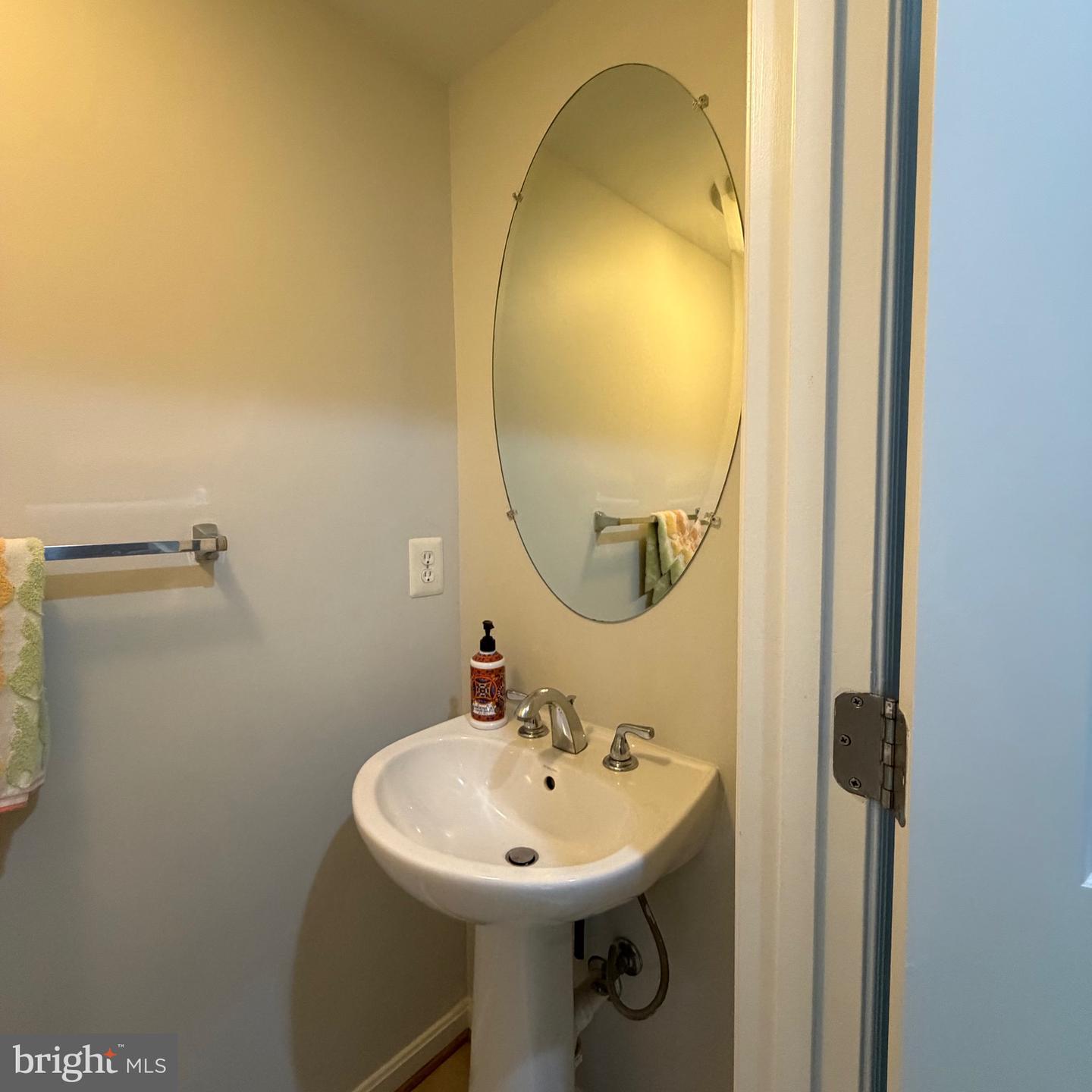 23466 TWIN FALLS TER, BRAMBLETON, Virginia 20148, 3 Bedrooms Bedrooms, ,3 BathroomsBathrooms,Residential,For sale,23466 TWIN FALLS TER,VALO2116386 MLS # VALO2116386 23466 TWIN FALLS TER, BRAMBLETON, Virginia 20148, 3 Bedrooms Bedrooms, ,3 BathroomsBathrooms,Residential,For sale,23466 TWIN FALLS TER,VALO2116386 MLS # VALO2116386